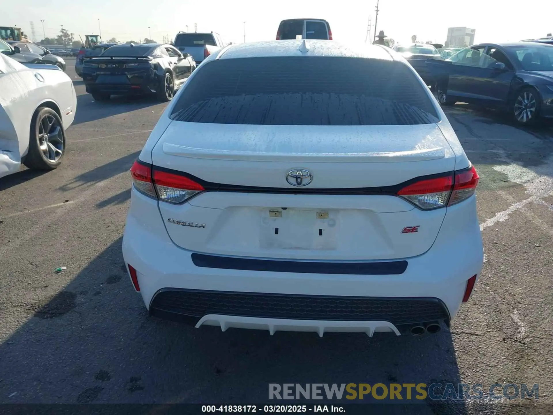 16 Photograph of a damaged car 5YFS4MCE2MP068307 TOYOTA COROLLA 2021