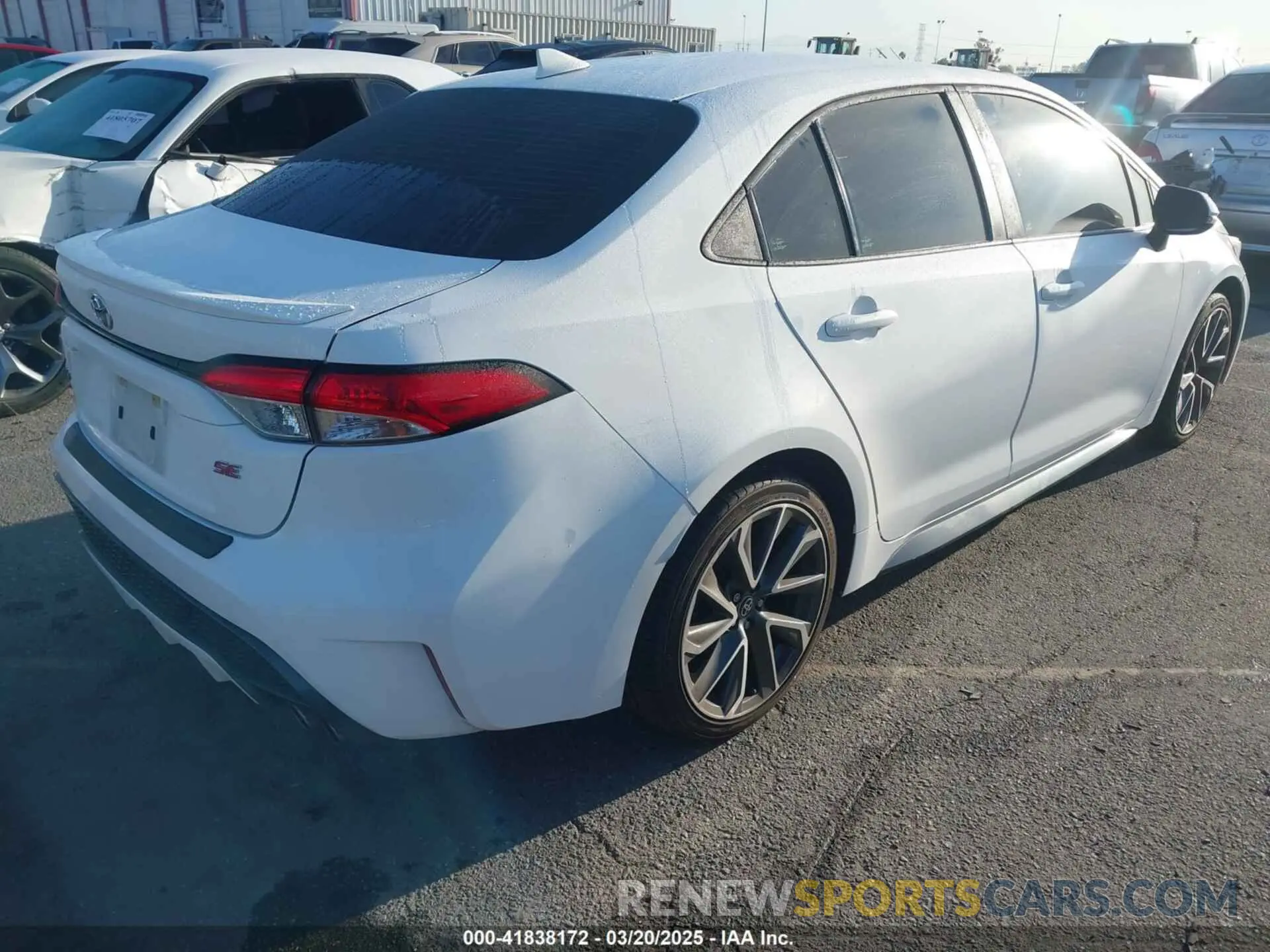 4 Photograph of a damaged car 5YFS4MCE2MP068307 TOYOTA COROLLA 2021