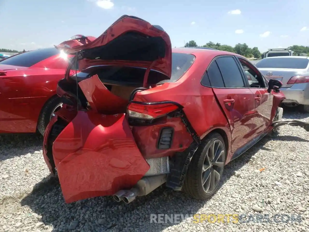 4 Photograph of a damaged car 5YFS4MCE2MP079470 TOYOTA COROLLA 2021