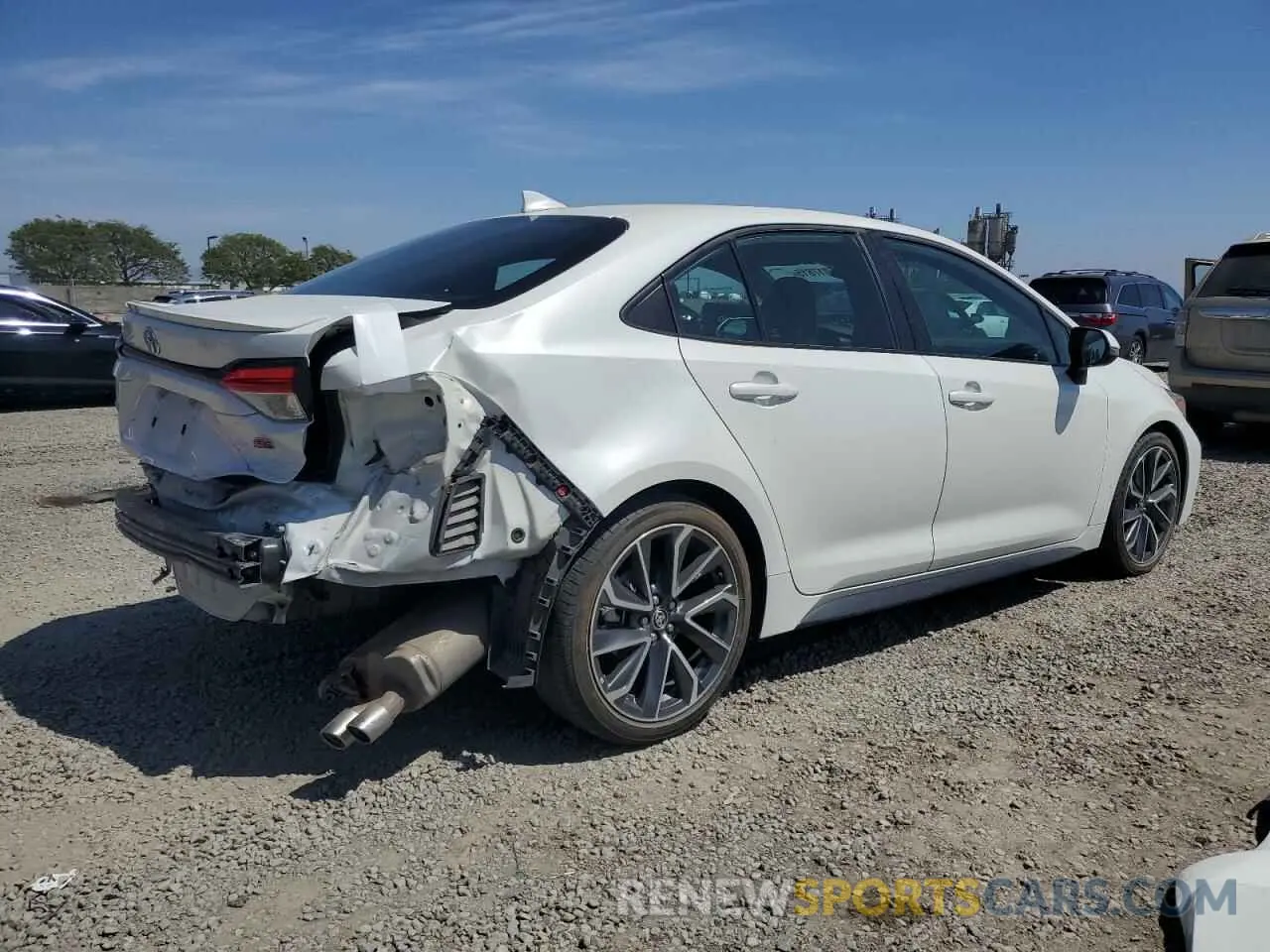 3 Photograph of a damaged car 5YFS4MCE3MP064413 TOYOTA COROLLA 2021