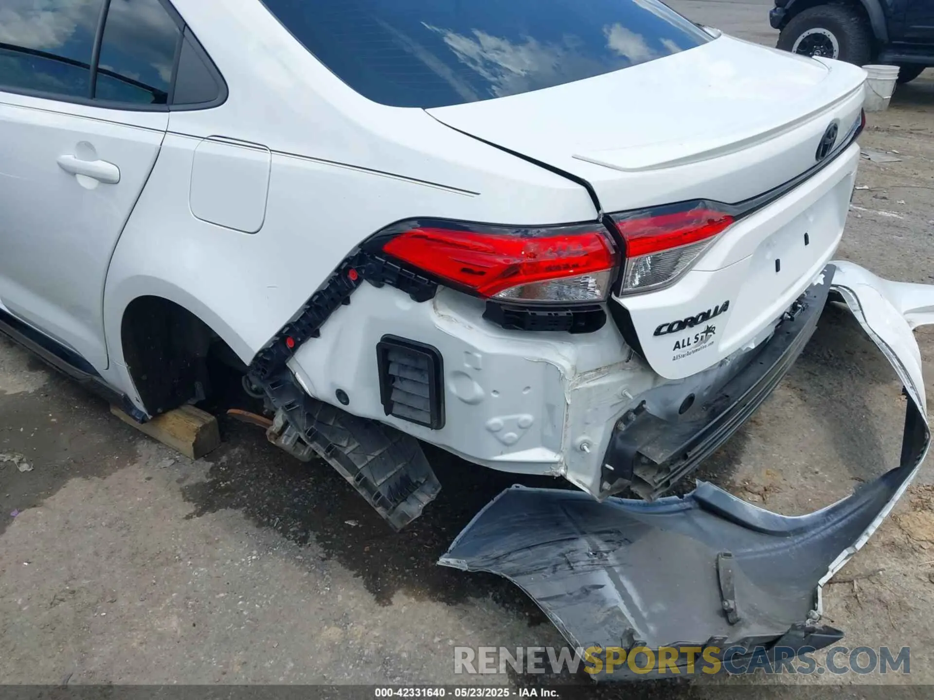 6 Photograph of a damaged car 5YFS4MCE3MP068963 TOYOTA COROLLA 2021