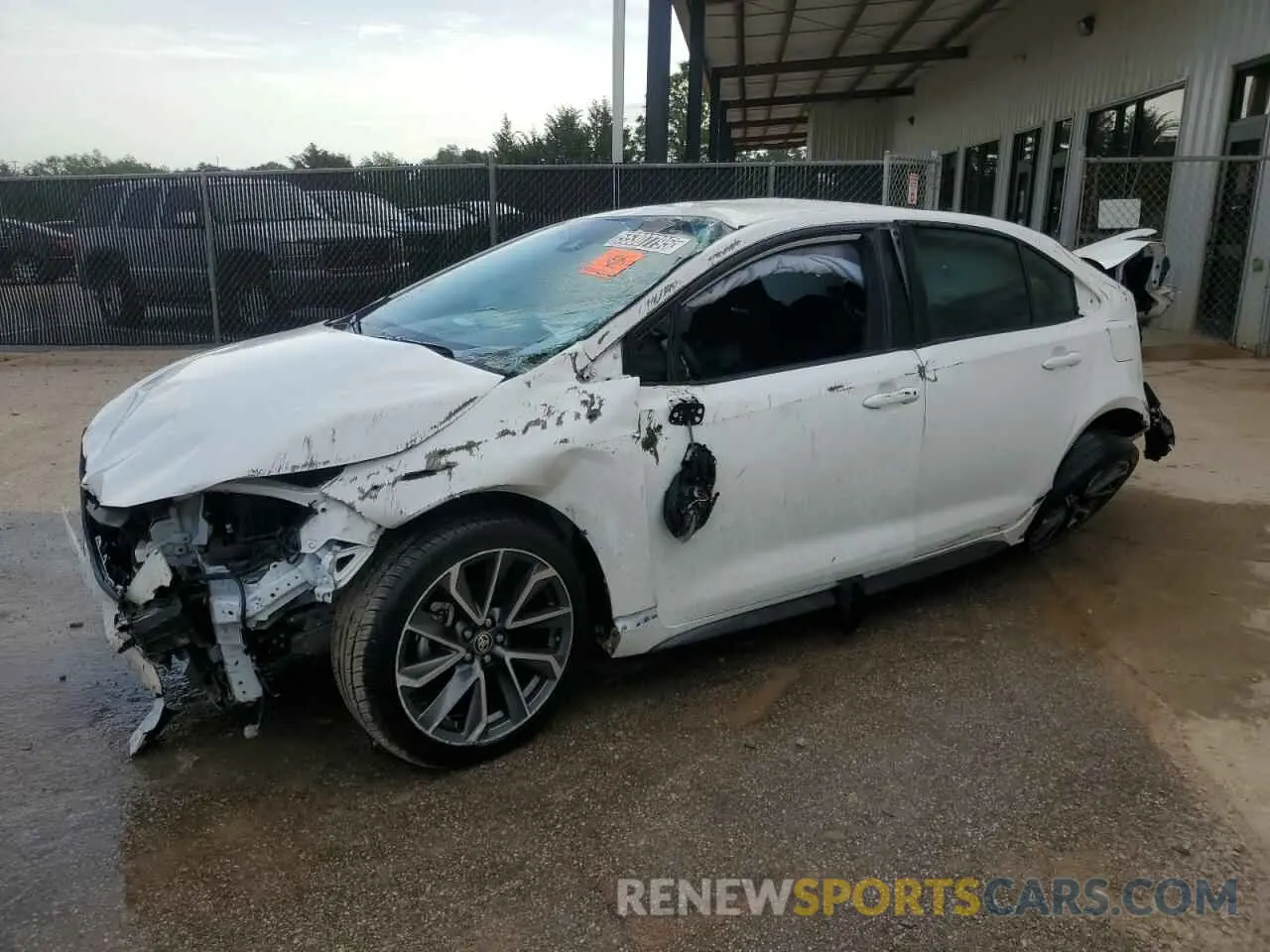 1 Photograph of a damaged car 5YFS4MCE3MP071880 TOYOTA COROLLA 2021
