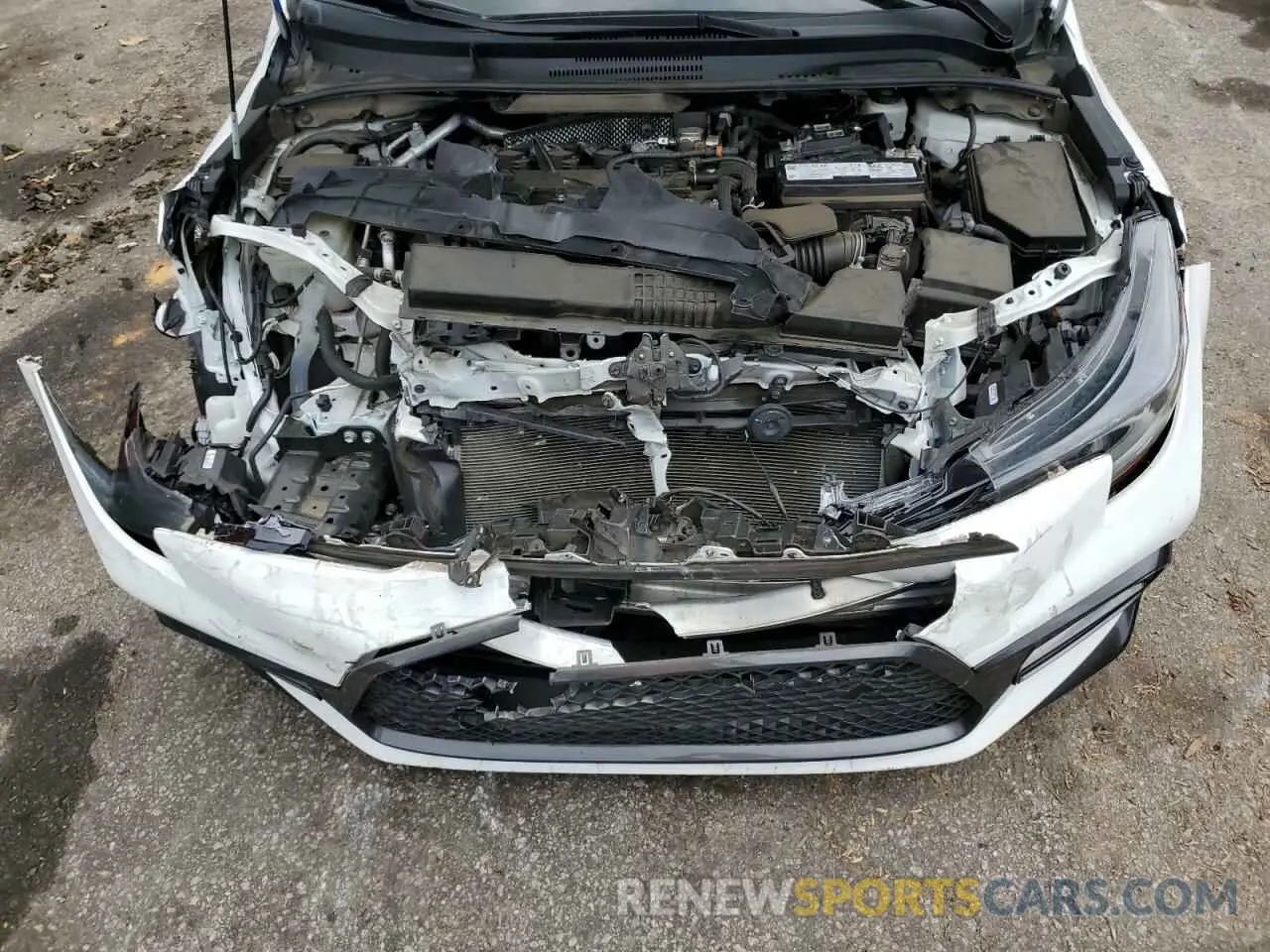 11 Photograph of a damaged car 5YFS4MCE3MP072396 TOYOTA COROLLA 2021