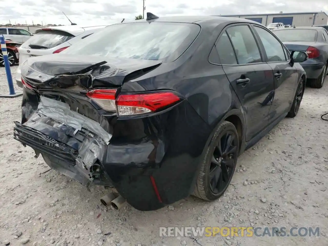 4 Photograph of a damaged car 5YFS4MCE3MP080370 TOYOTA COROLLA 2021