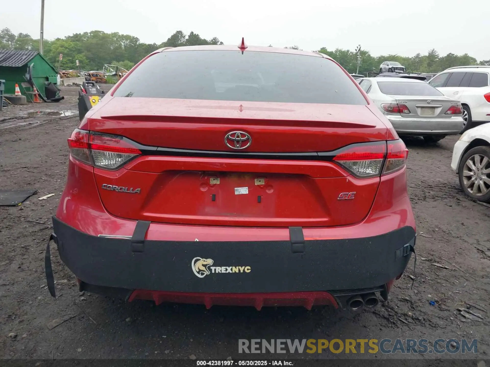 16 Photograph of a damaged car 5YFS4MCE3MP096911 TOYOTA COROLLA 2021