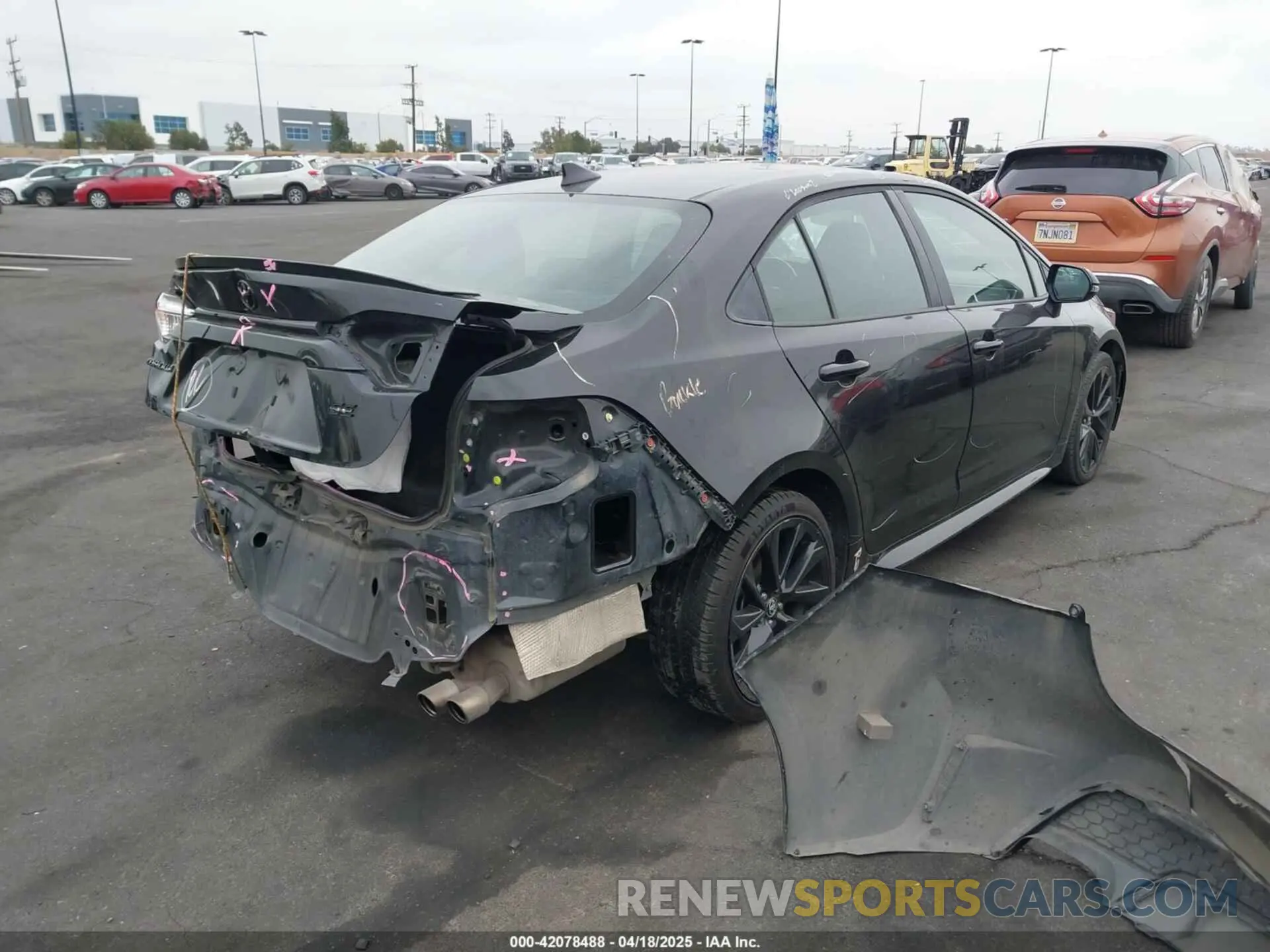 4 Photograph of a damaged car 5YFS4MCE5MP058029 TOYOTA COROLLA 2021