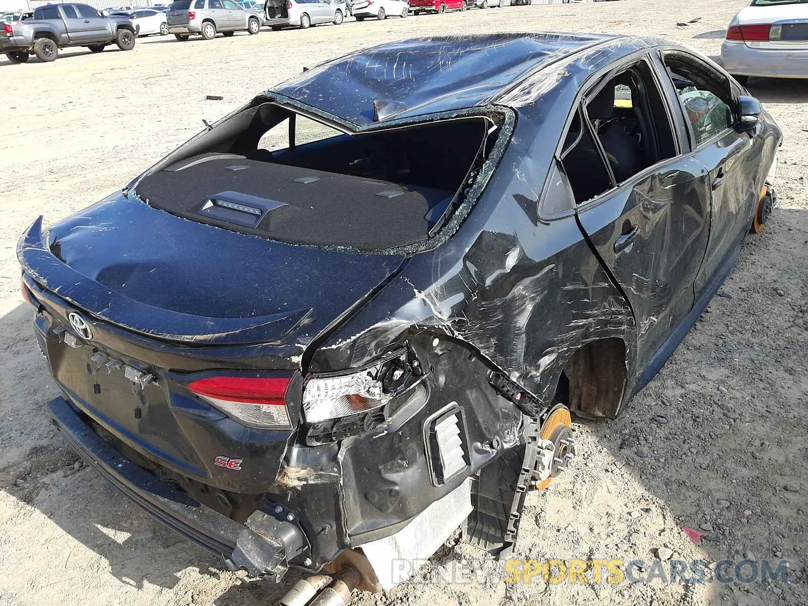 4 Photograph of a damaged car 5YFS4MCE5MP064171 TOYOTA COROLLA 2021