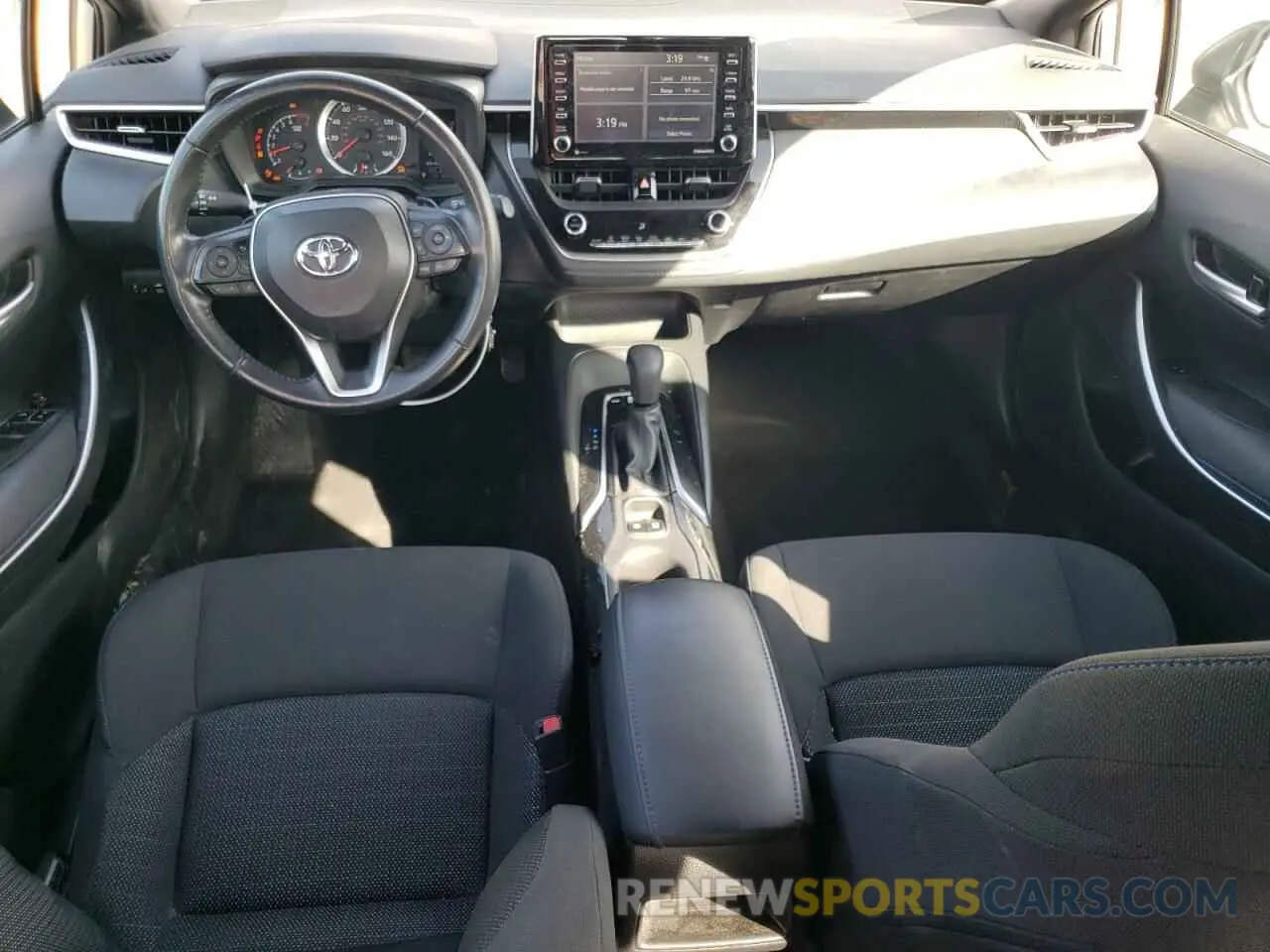 8 Photograph of a damaged car 5YFS4MCE5MP064199 TOYOTA COROLLA 2021
