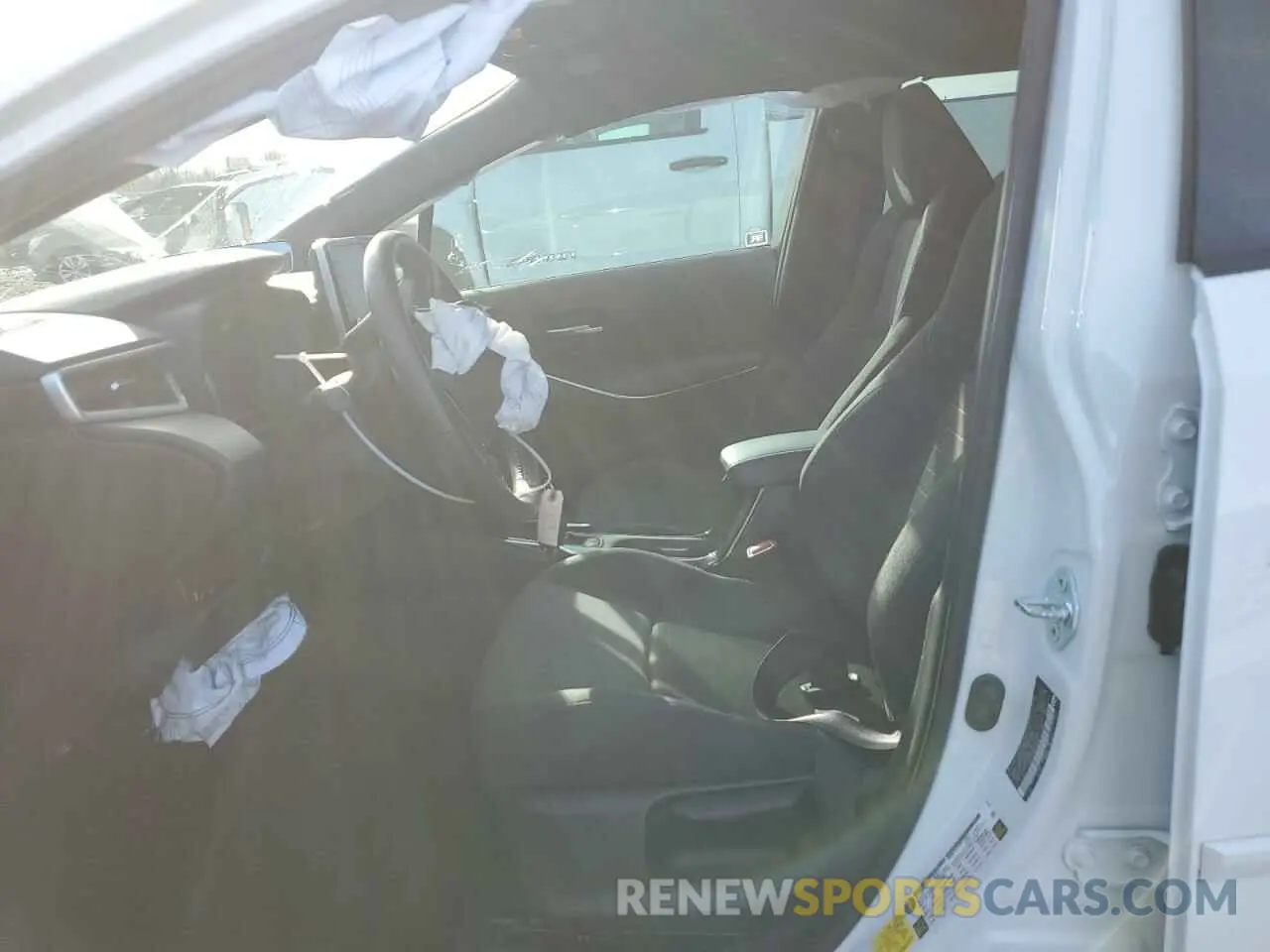7 Photograph of a damaged car 5YFS4MCE5MP073064 TOYOTA COROLLA 2021
