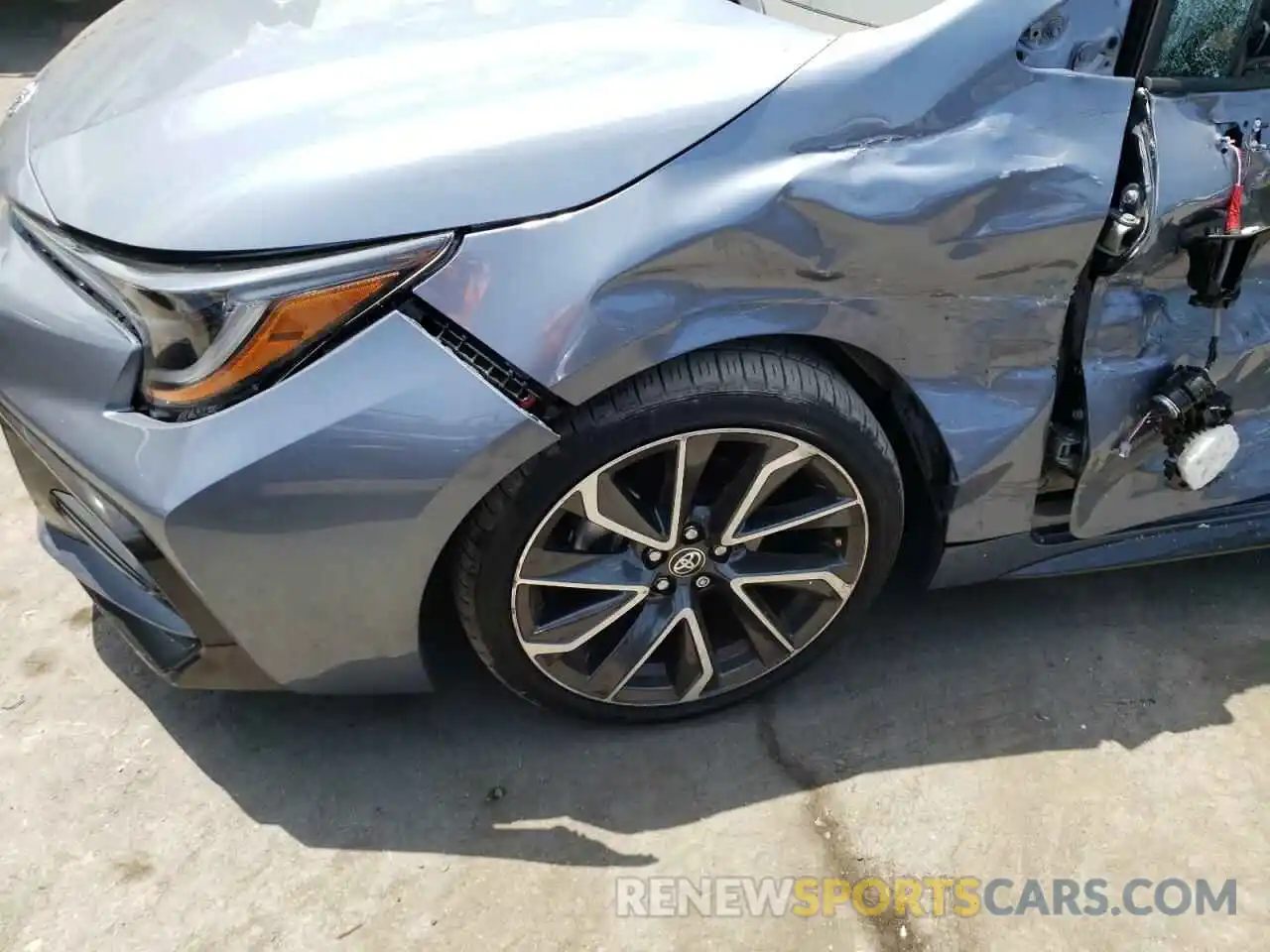 10 Photograph of a damaged car 5YFS4MCE5MP073890 TOYOTA COROLLA 2021