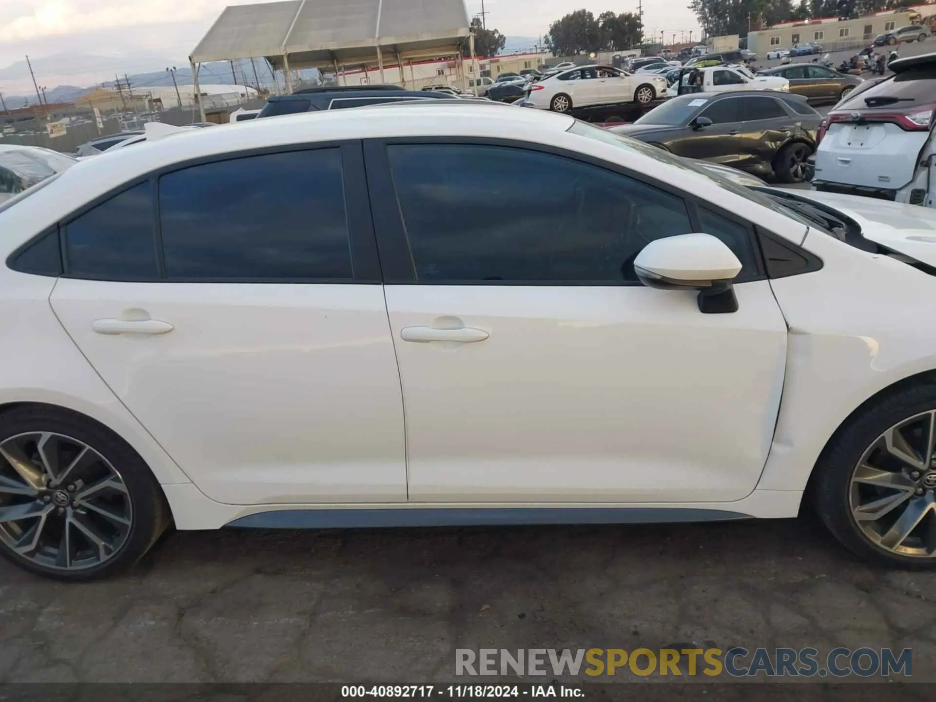 14 Photograph of a damaged car 5YFS4MCE5MP077048 TOYOTA COROLLA 2021
