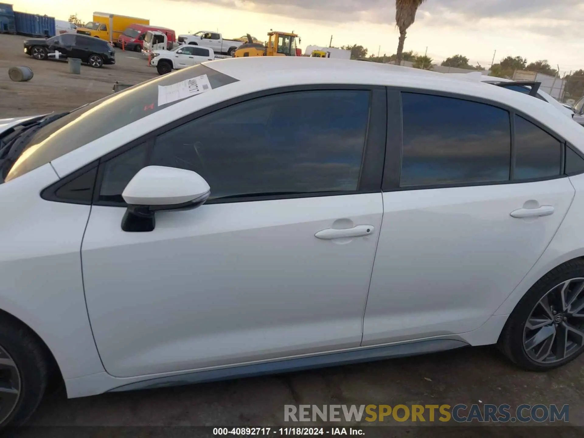 15 Photograph of a damaged car 5YFS4MCE5MP077048 TOYOTA COROLLA 2021