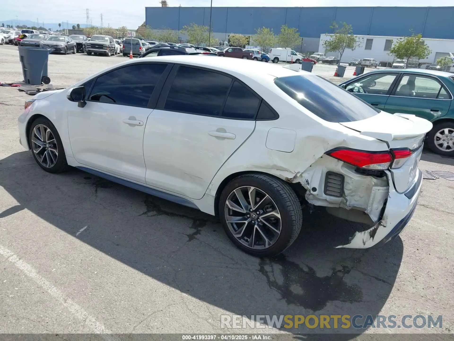 3 Photograph of a damaged car 5YFS4MCE5MP079740 TOYOTA COROLLA 2021