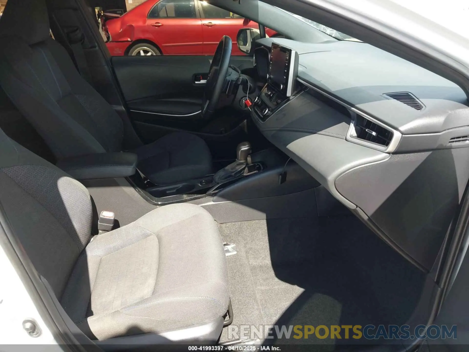5 Photograph of a damaged car 5YFS4MCE5MP079740 TOYOTA COROLLA 2021