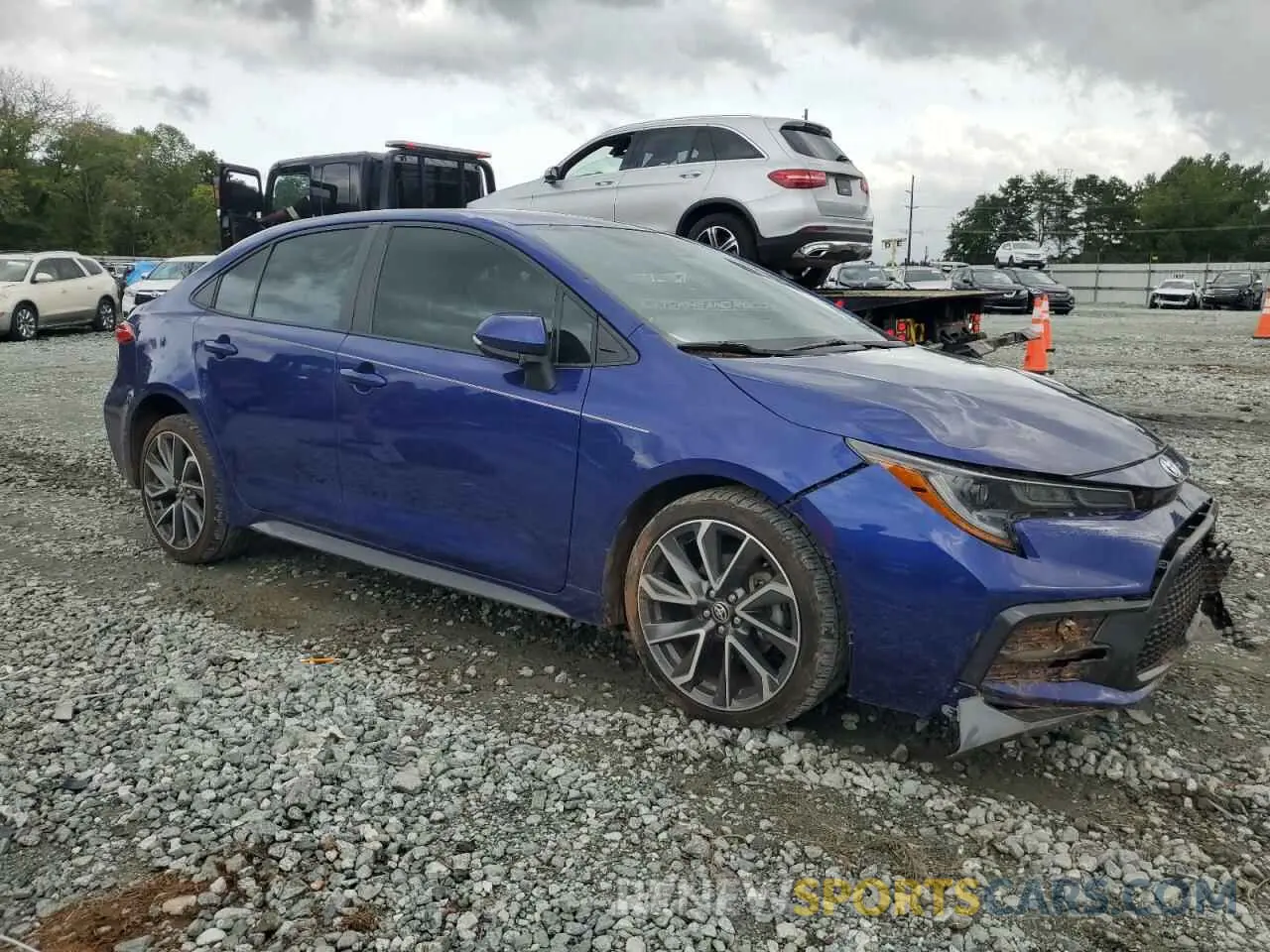 4 Photograph of a damaged car 5YFS4MCE6MP062123 TOYOTA COROLLA 2021