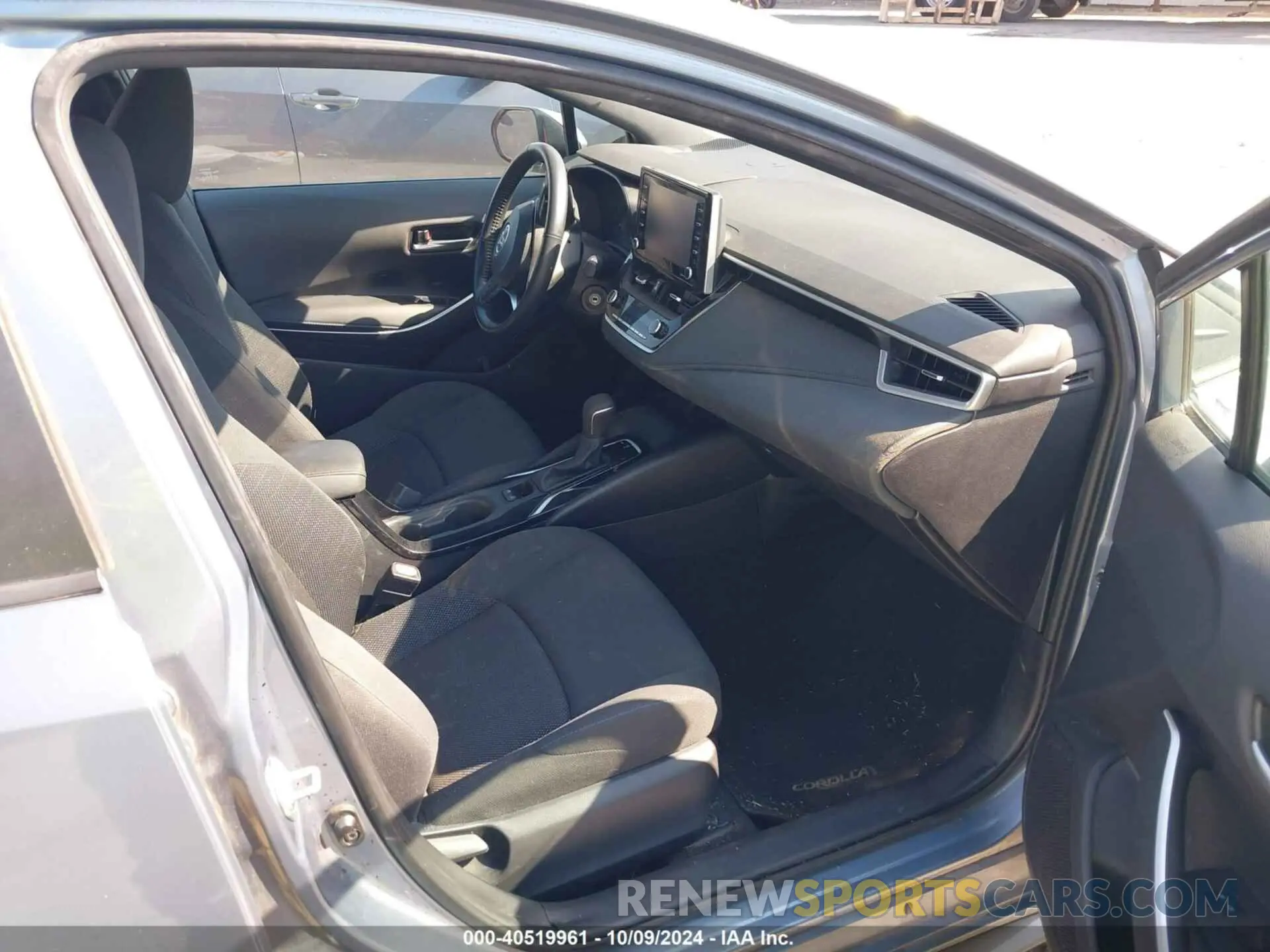 5 Photograph of a damaged car 5YFS4MCE6MP063787 TOYOTA COROLLA 2021