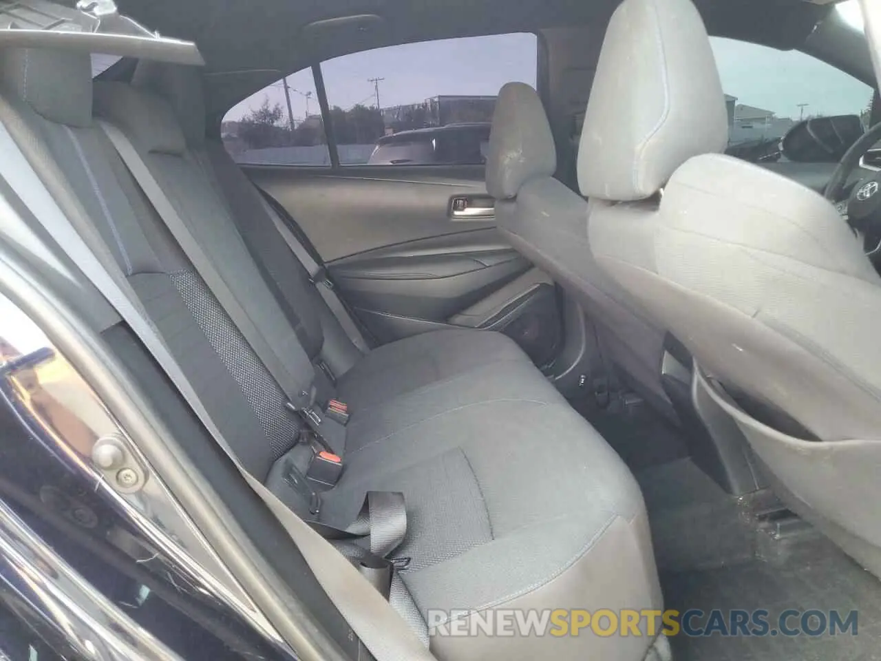11 Photograph of a damaged car 5YFS4MCE6MP069248 TOYOTA COROLLA 2021