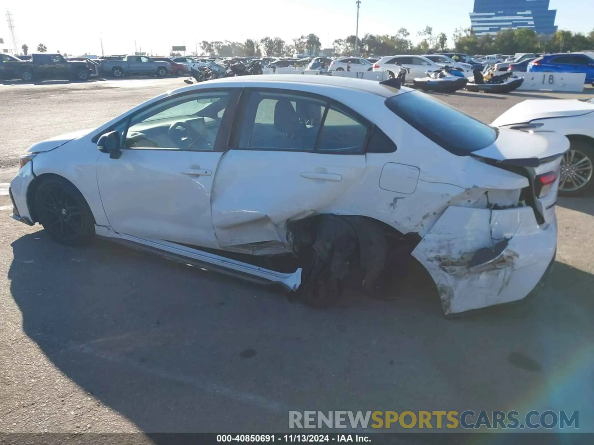 15 Photograph of a damaged car 5YFS4MCE6MP078032 TOYOTA COROLLA 2021