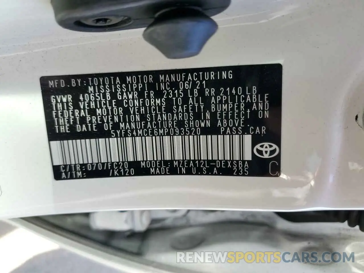 12 Photograph of a damaged car 5YFS4MCE6MP093520 TOYOTA COROLLA 2021