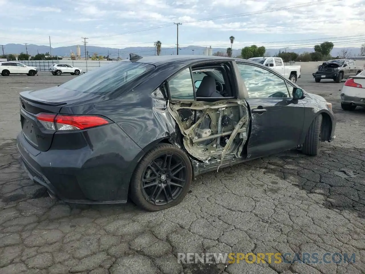 3 Photograph of a damaged car 5YFS4MCE7MP069064 TOYOTA COROLLA 2021