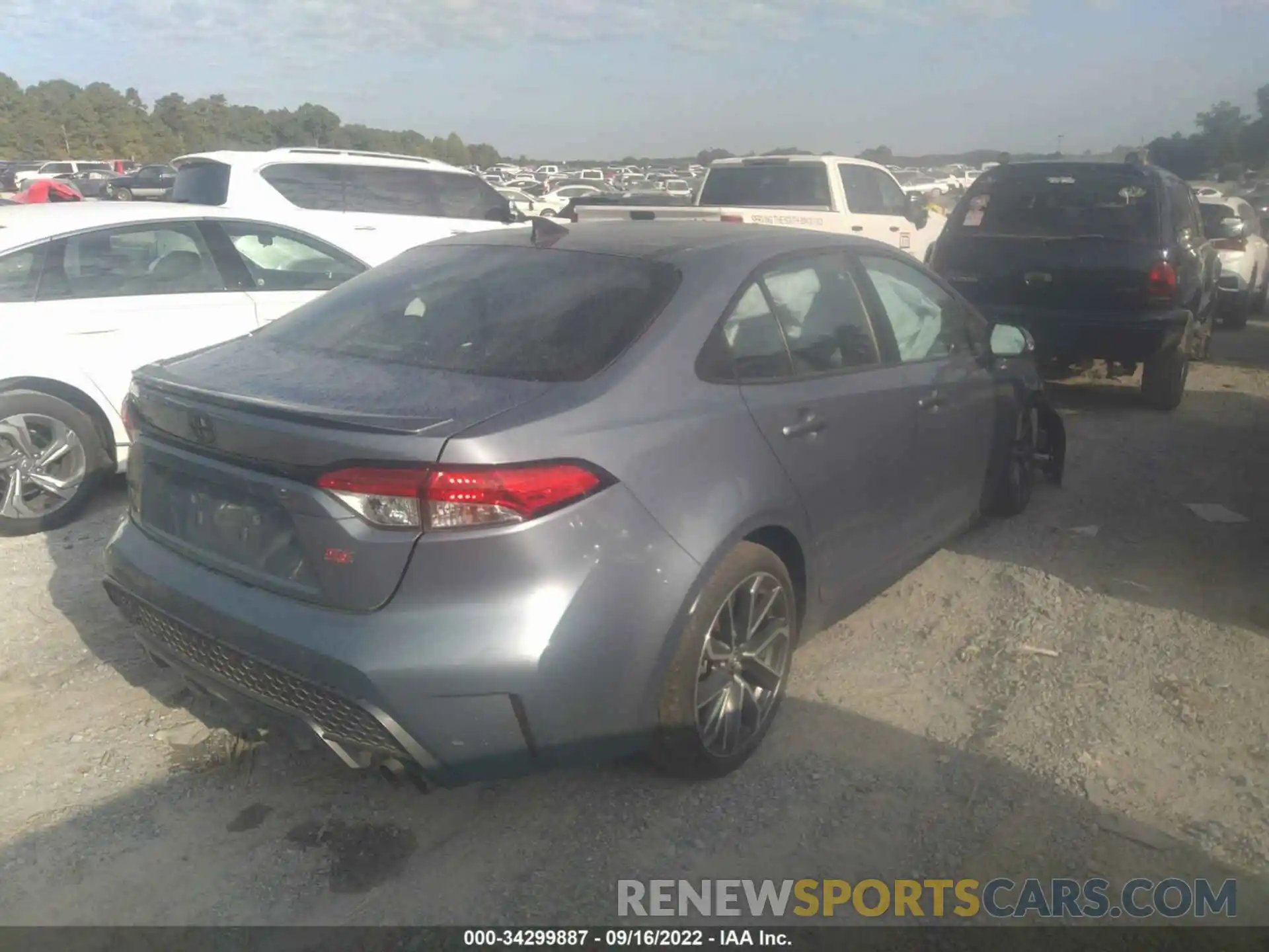 4 Photograph of a damaged car 5YFS4MCE8MP072961 TOYOTA COROLLA 2021