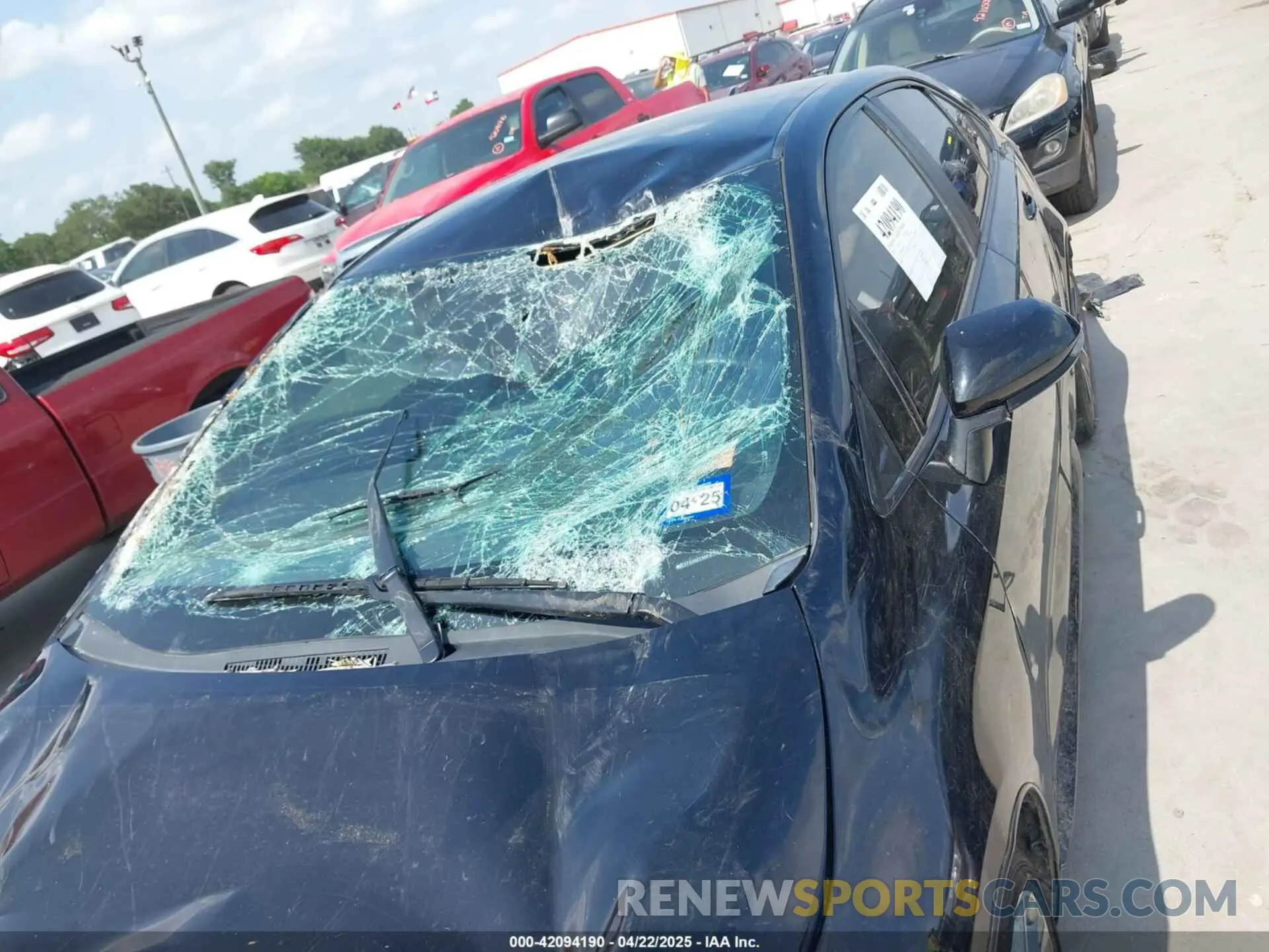 6 Photograph of a damaged car 5YFS4MCE8MP075617 TOYOTA COROLLA 2021