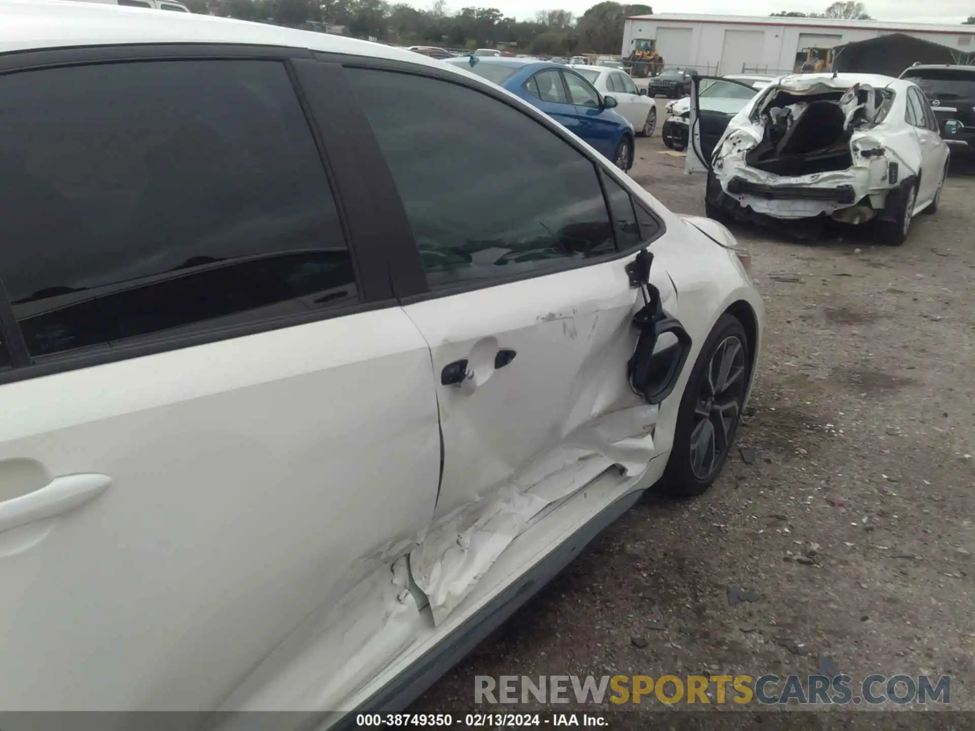 6 Photograph of a damaged car 5YFS4MCE9MP060088 TOYOTA COROLLA 2021