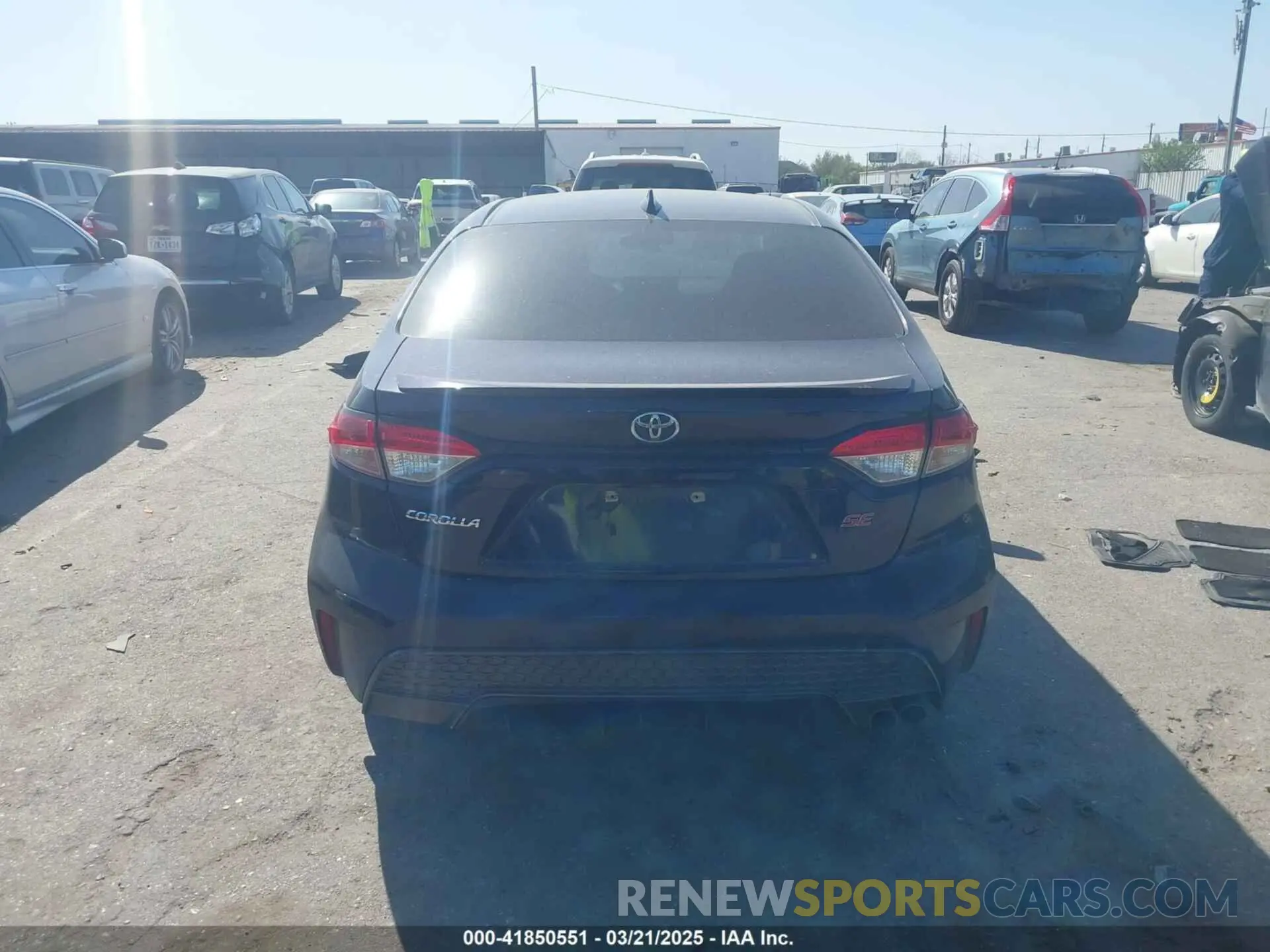 16 Photograph of a damaged car 5YFS4MCE9MP072841 TOYOTA COROLLA 2021
