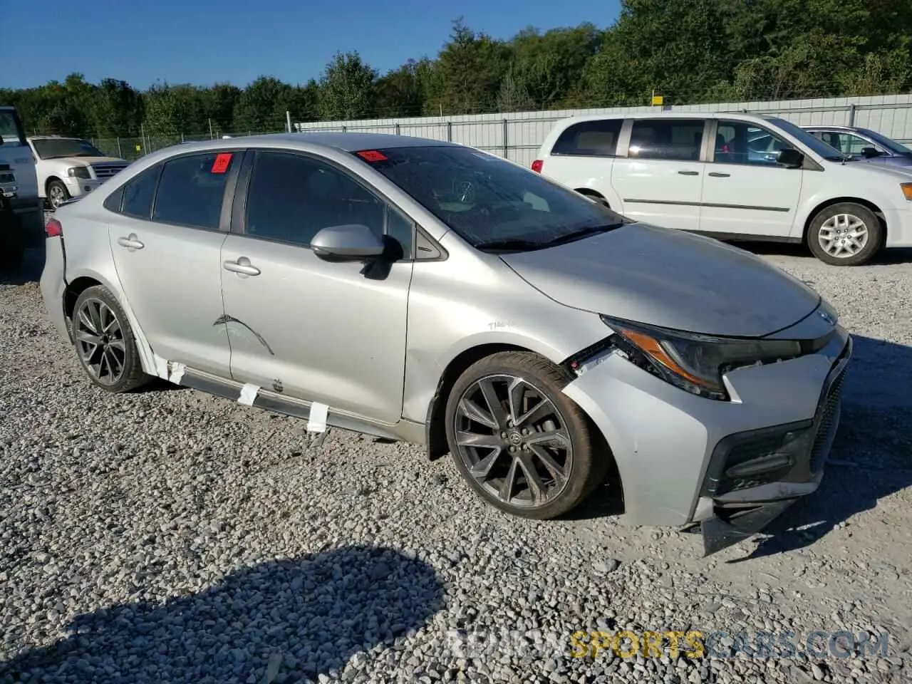 4 Photograph of a damaged car 5YFS4MCE9MP077442 TOYOTA COROLLA 2021