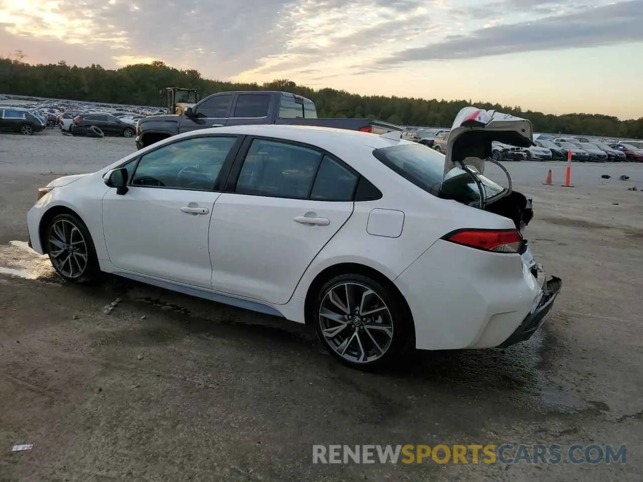 2 Photograph of a damaged car 5YFS4MCE9MP087033 TOYOTA COROLLA 2021