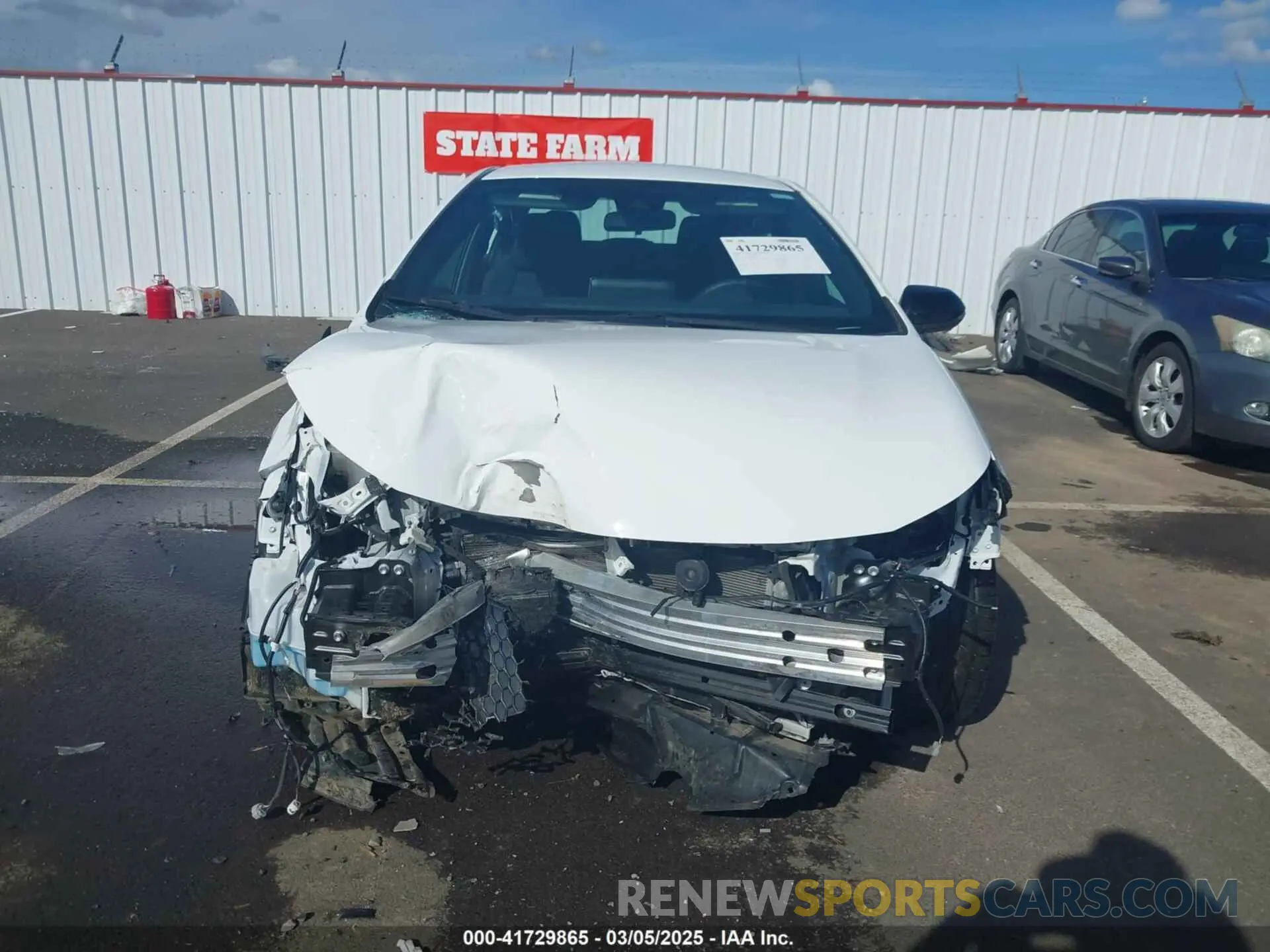 13 Photograph of a damaged car 5YFS4MCE9MP090854 TOYOTA COROLLA 2021
