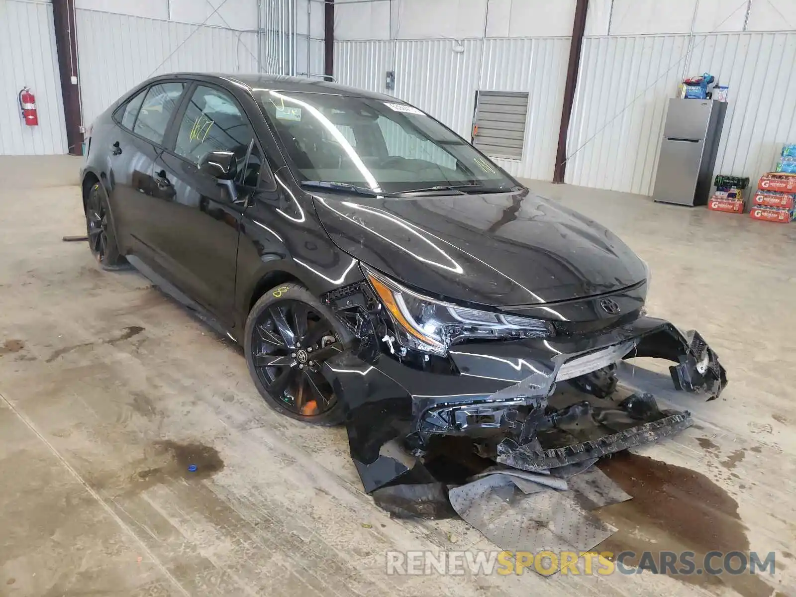 1 Photograph of a damaged car 5YFS4MCE9MP095147 TOYOTA COROLLA 2021