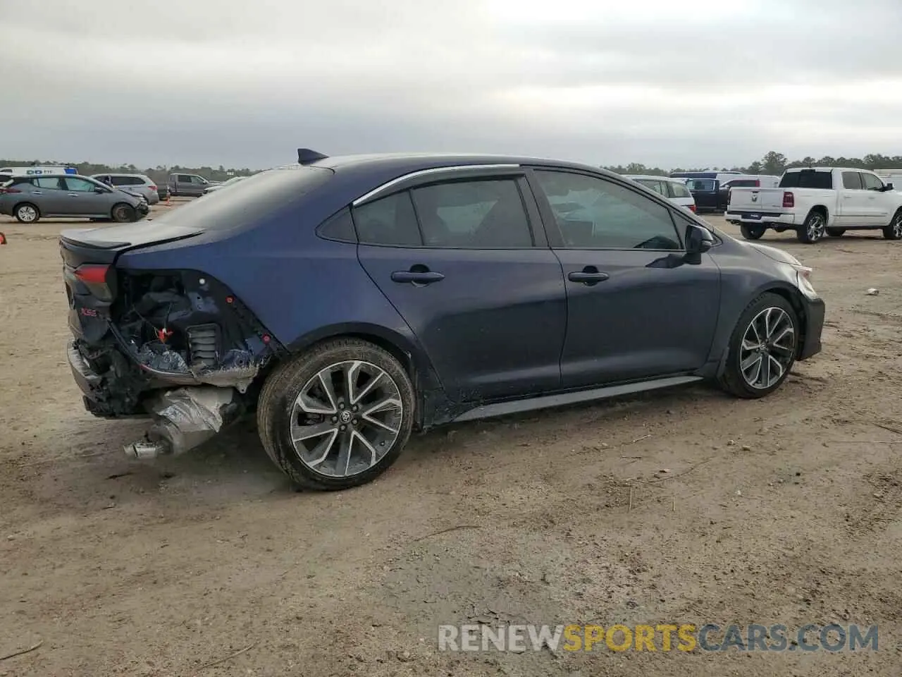 3 Photograph of a damaged car 5YFT4MCE1MP092604 TOYOTA COROLLA 2021