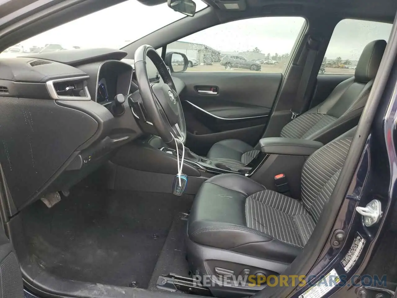 7 Photograph of a damaged car 5YFT4MCE1MP092604 TOYOTA COROLLA 2021