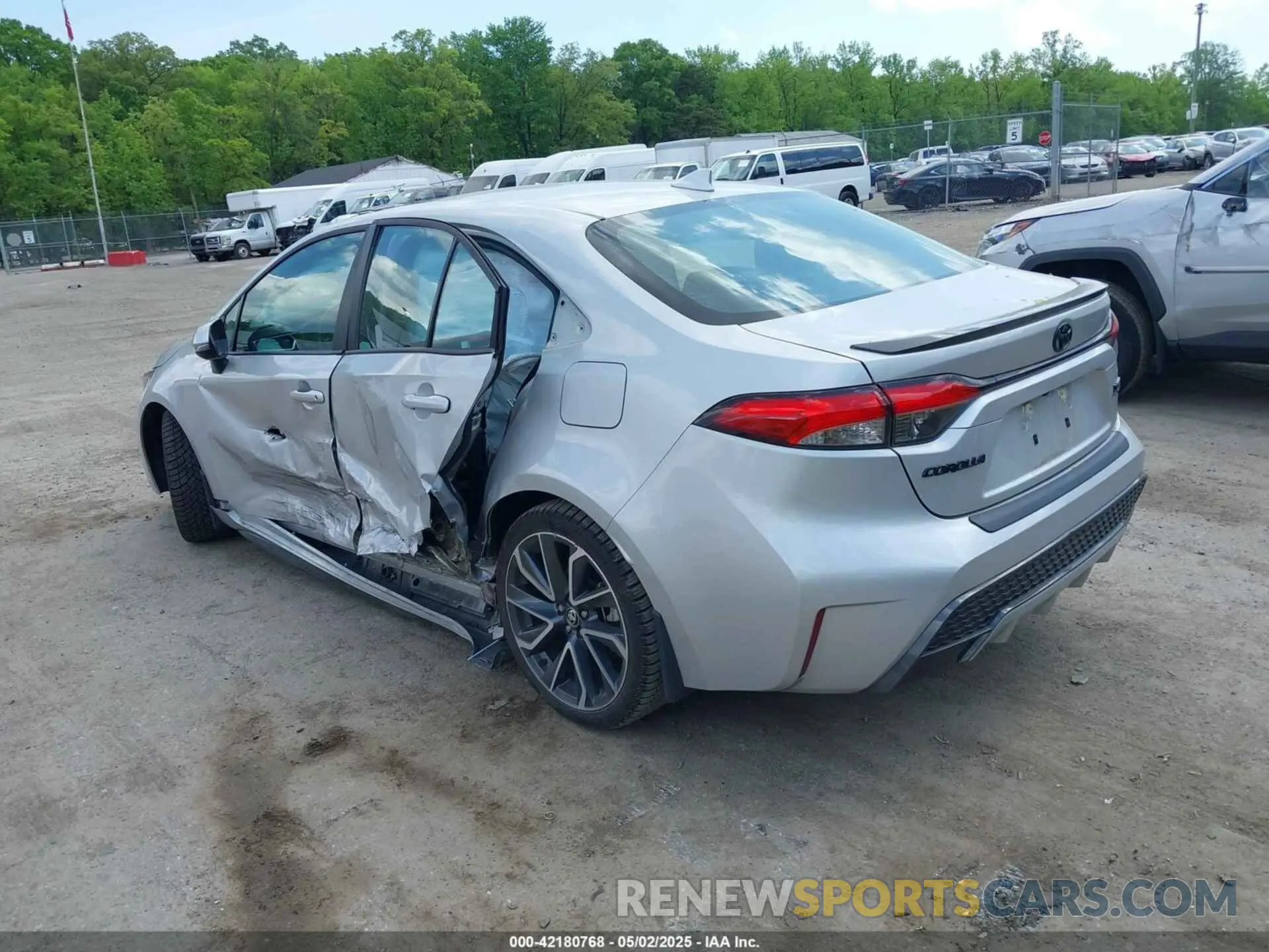 3 Photograph of a damaged car 5YFT4MCE5MP093545 TOYOTA COROLLA 2021