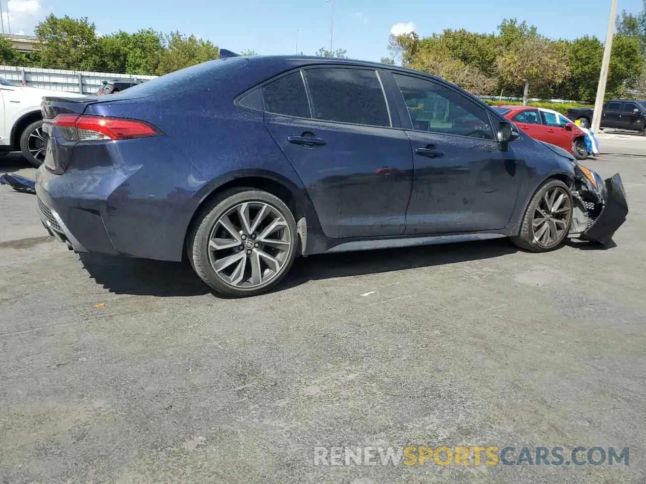 3 Photograph of a damaged car 5YFT4MCE6MP058819 TOYOTA COROLLA 2021
