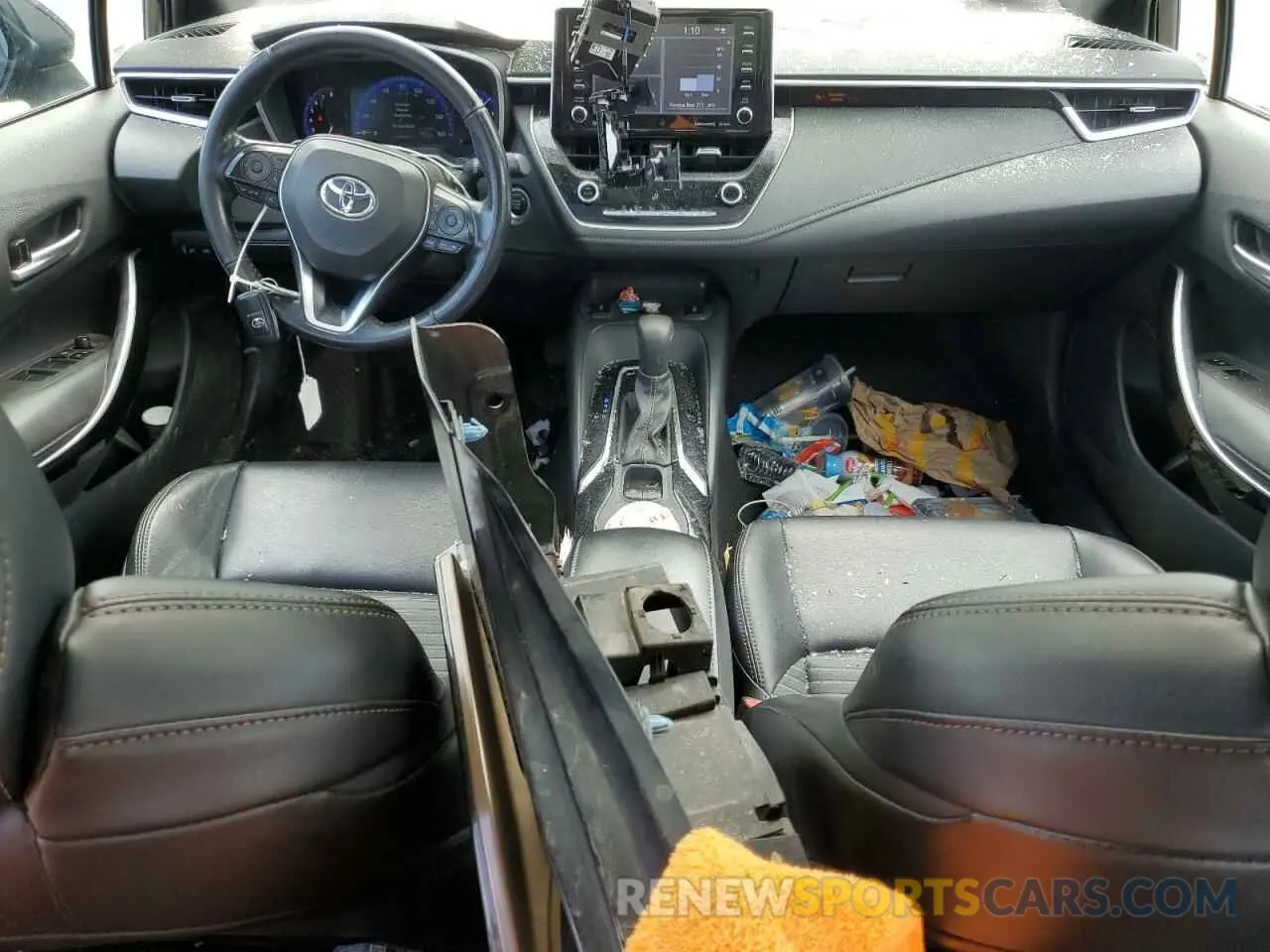 8 Photograph of a damaged car 5YFT4MCE7MP093532 TOYOTA COROLLA 2021