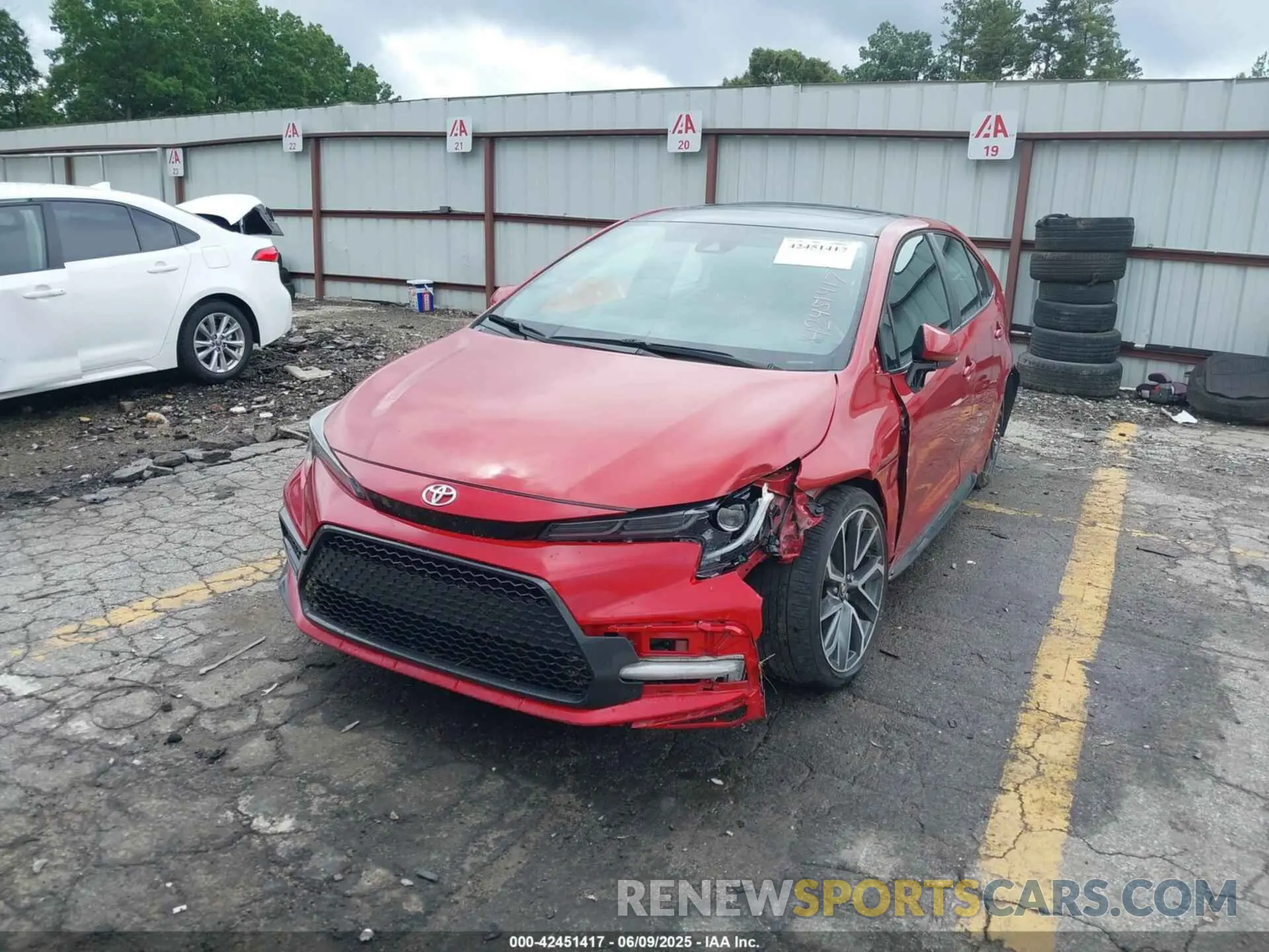 2 Photograph of a damaged car 5YFT4MCE7MP095443 TOYOTA COROLLA 2021