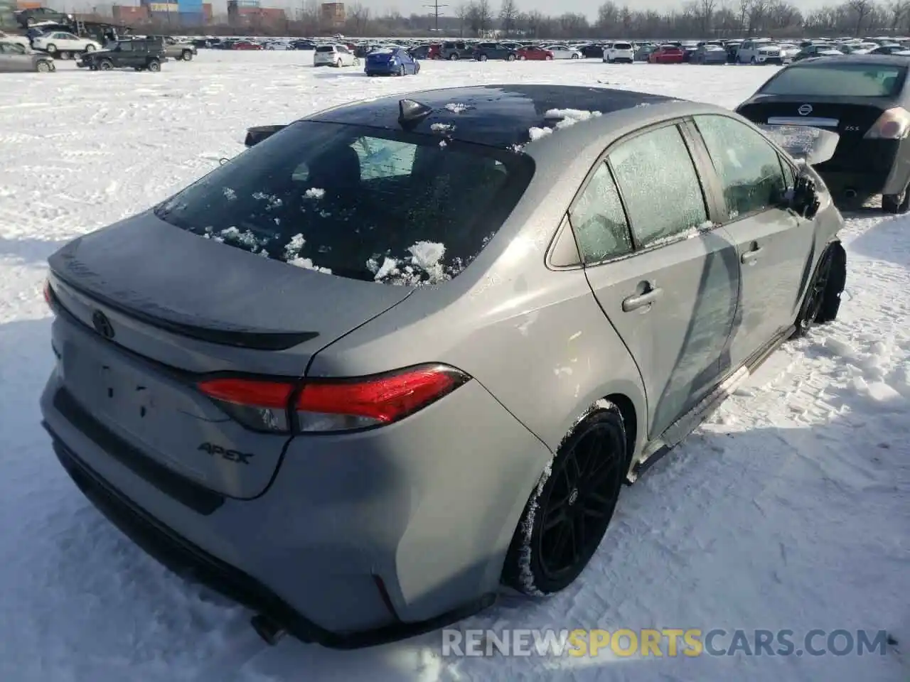 4 Photograph of a damaged car 5YFT4MCE8MP089604 TOYOTA COROLLA 2021