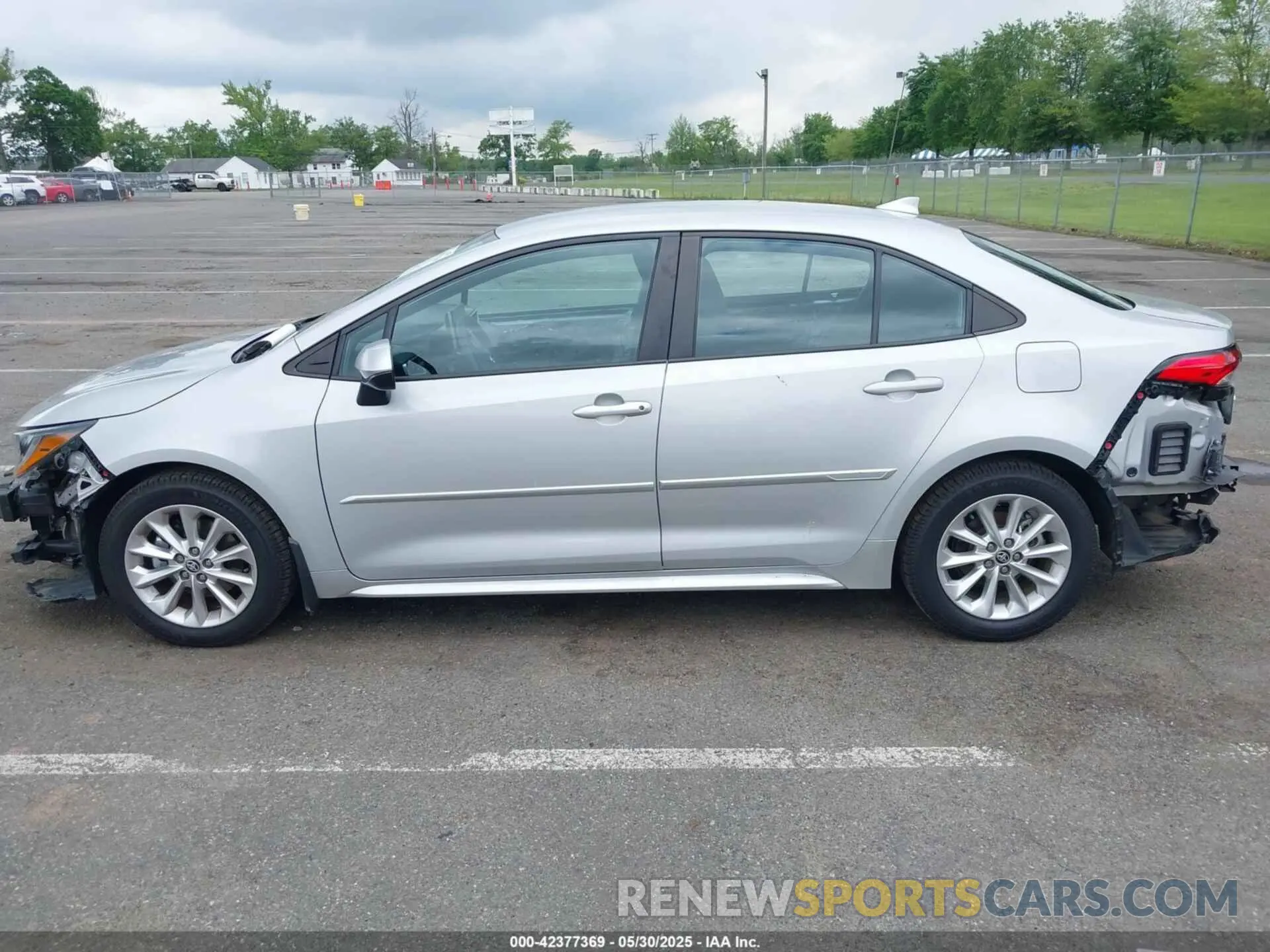 14 Photograph of a damaged car 5YFVPMAE0MP191854 TOYOTA COROLLA 2021