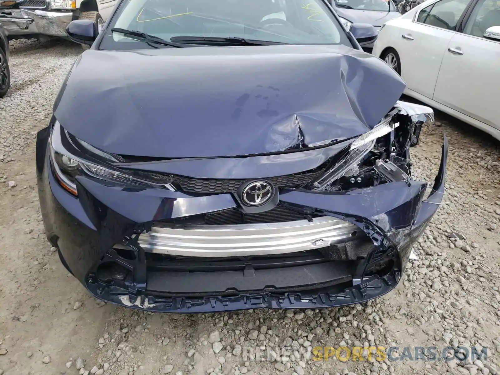 9 Photograph of a damaged car 5YFVPMAE0MP221368 TOYOTA COROLLA 2021