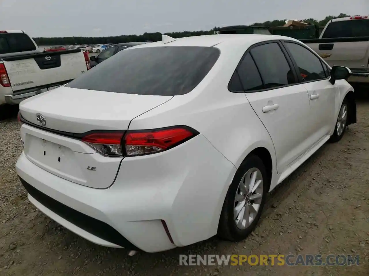 4 Photograph of a damaged car 5YFVPMAE2MP256560 TOYOTA COROLLA 2021