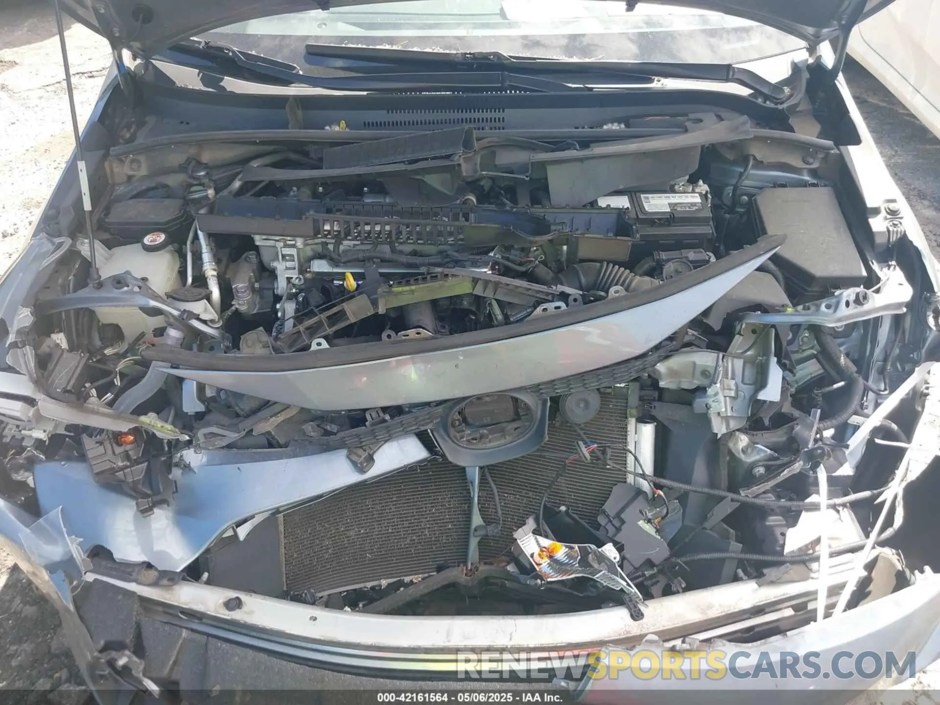 10 Photograph of a damaged car 5YFVPMAE3MP212941 TOYOTA COROLLA 2021