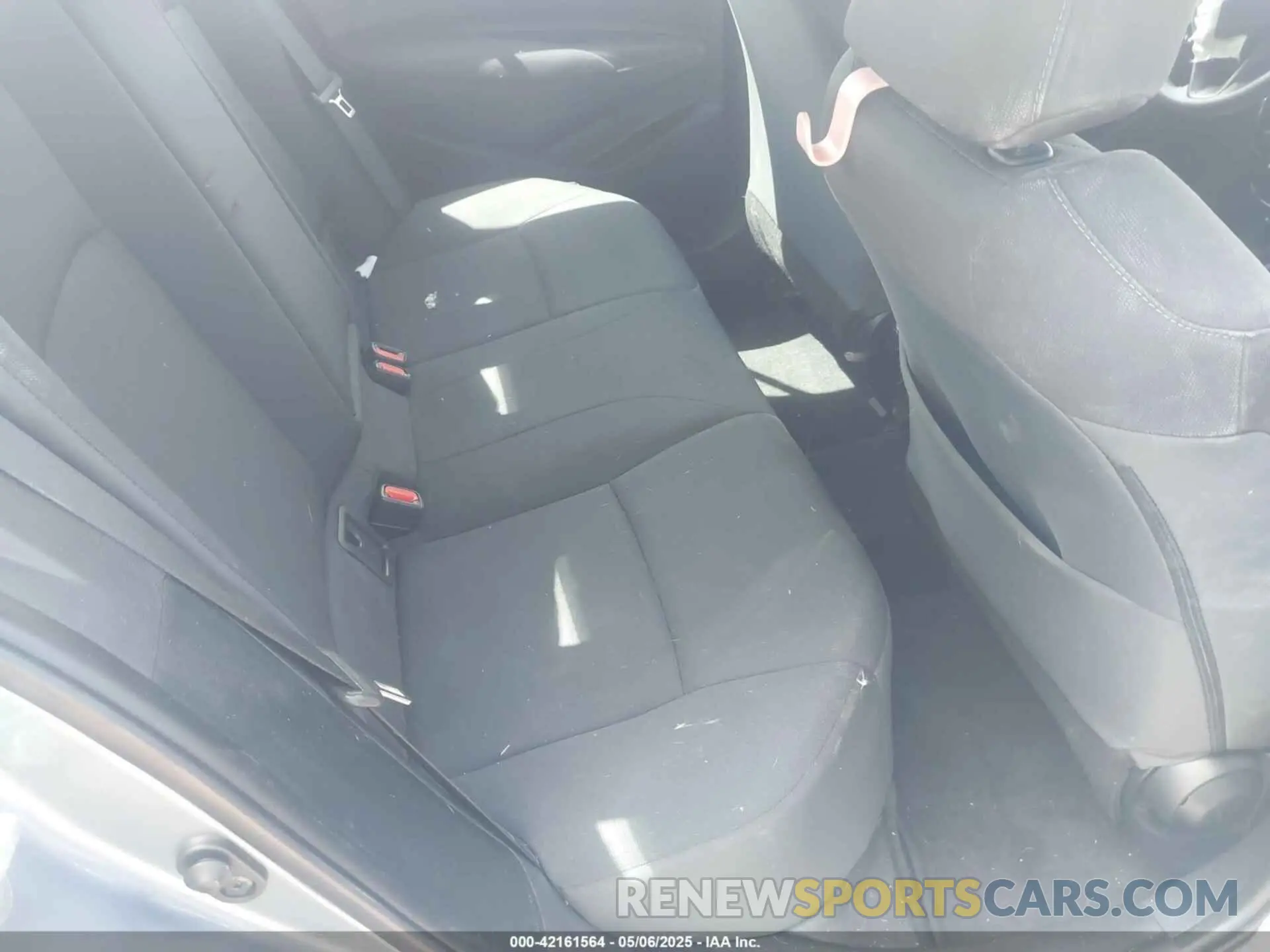8 Photograph of a damaged car 5YFVPMAE3MP212941 TOYOTA COROLLA 2021
