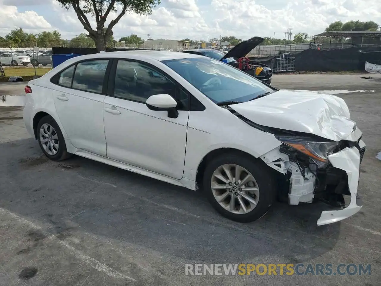 4 Photograph of a damaged car 5YFVPMAE6MP268968 TOYOTA COROLLA 2021