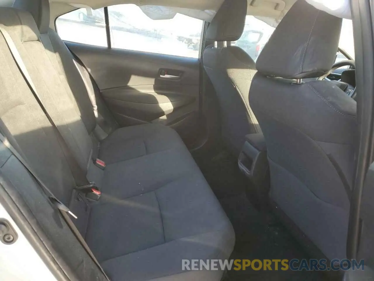 10 Photograph of a damaged car JTDBAMDE3MJ024957 TOYOTA COROLLA 2021