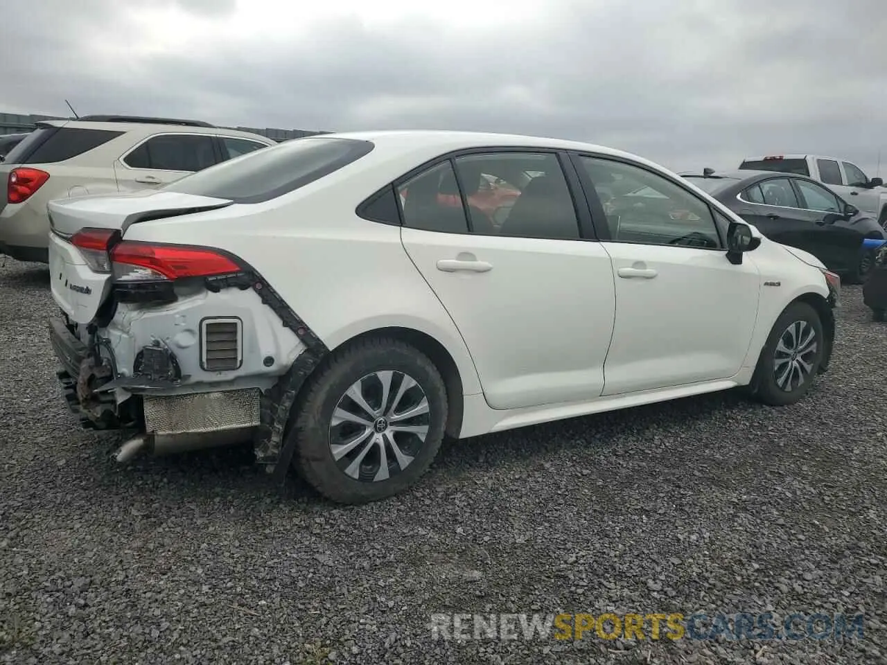 3 Photograph of a damaged car JTDBBMBE7MJ036318 TOYOTA COROLLA 2021