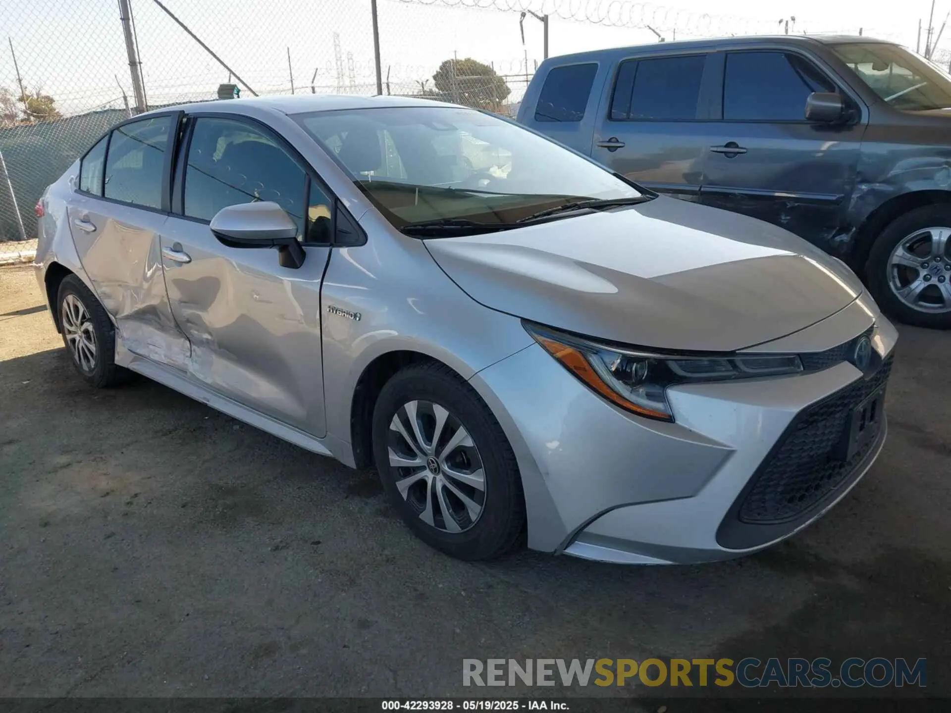 1 Photograph of a damaged car JTDEAMDE0MJ000130 TOYOTA COROLLA 2021