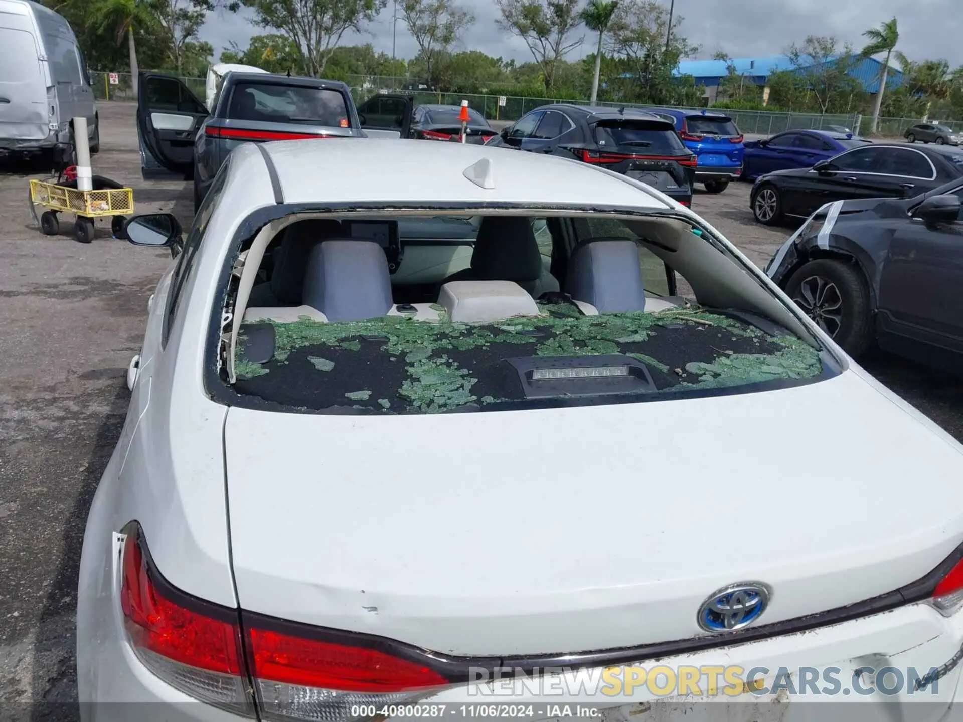 6 Photograph of a damaged car JTDEAMDE0MJ002394 TOYOTA COROLLA 2021