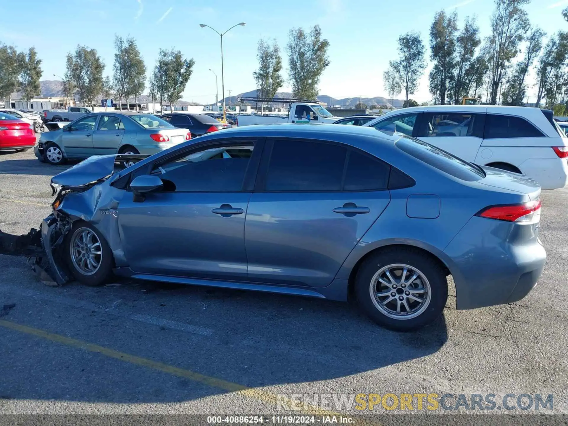 13 Photograph of a damaged car JTDEAMDE0MJ008325 TOYOTA COROLLA 2021